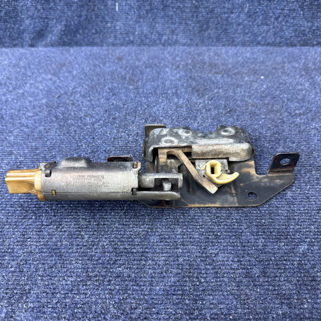 87-91 Ford Mustang Hatch Latch Power Lock Mechanism Rear Hatchback Switch OEM