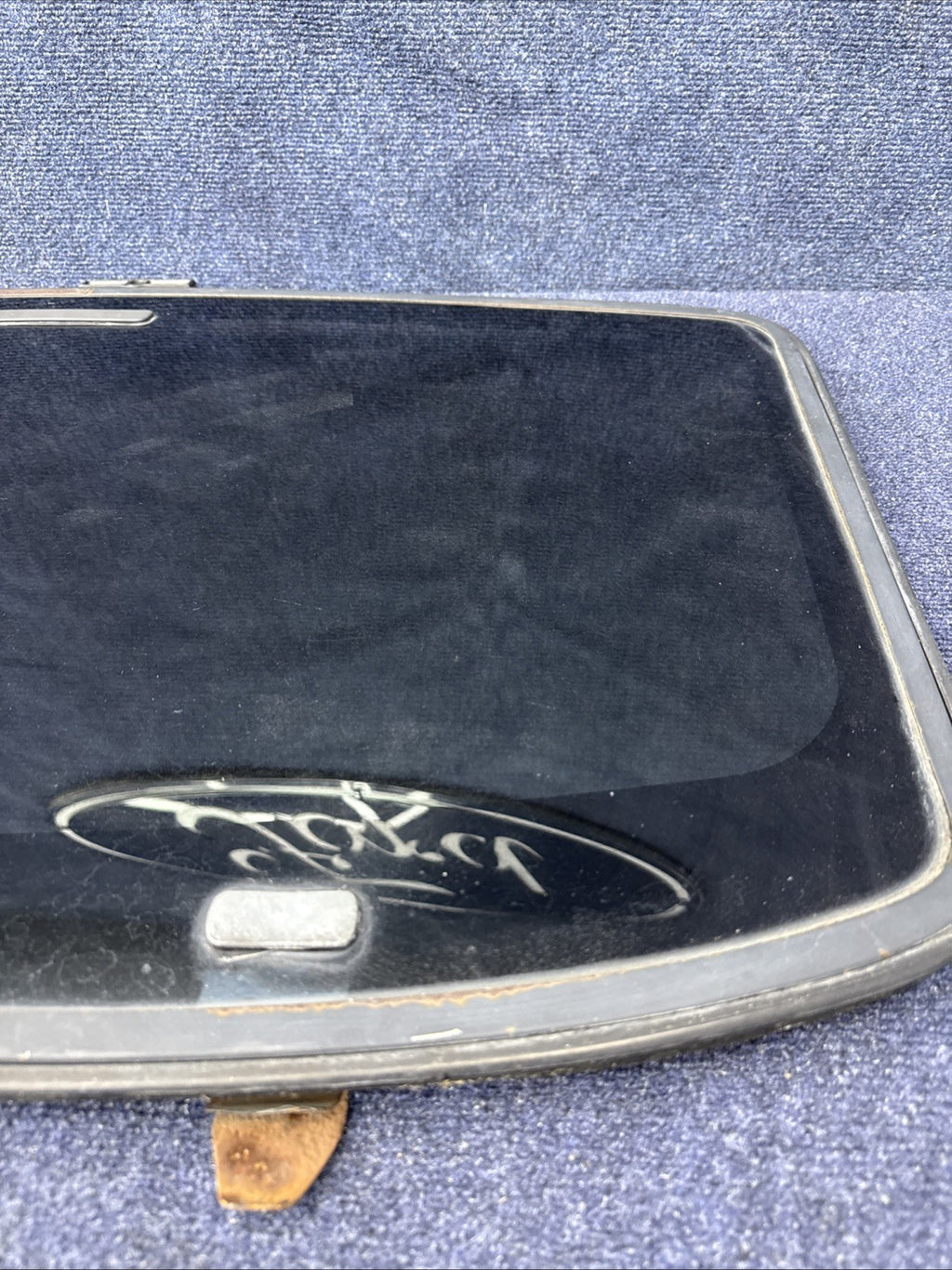 1979-1993 FORD MUSTANG SUNROOF GLASS CARLITE ORIGINAL Factory OEM With Latch