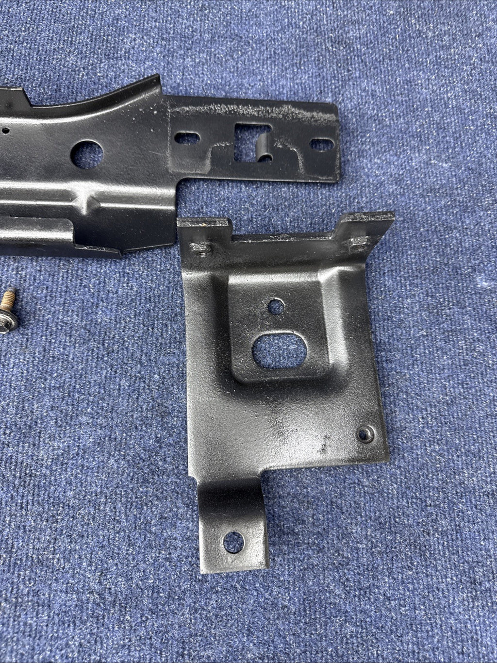 87-93 Ford Mustang GT Bumper Fog Light Brace Lower Mounting Bracket Support OEM