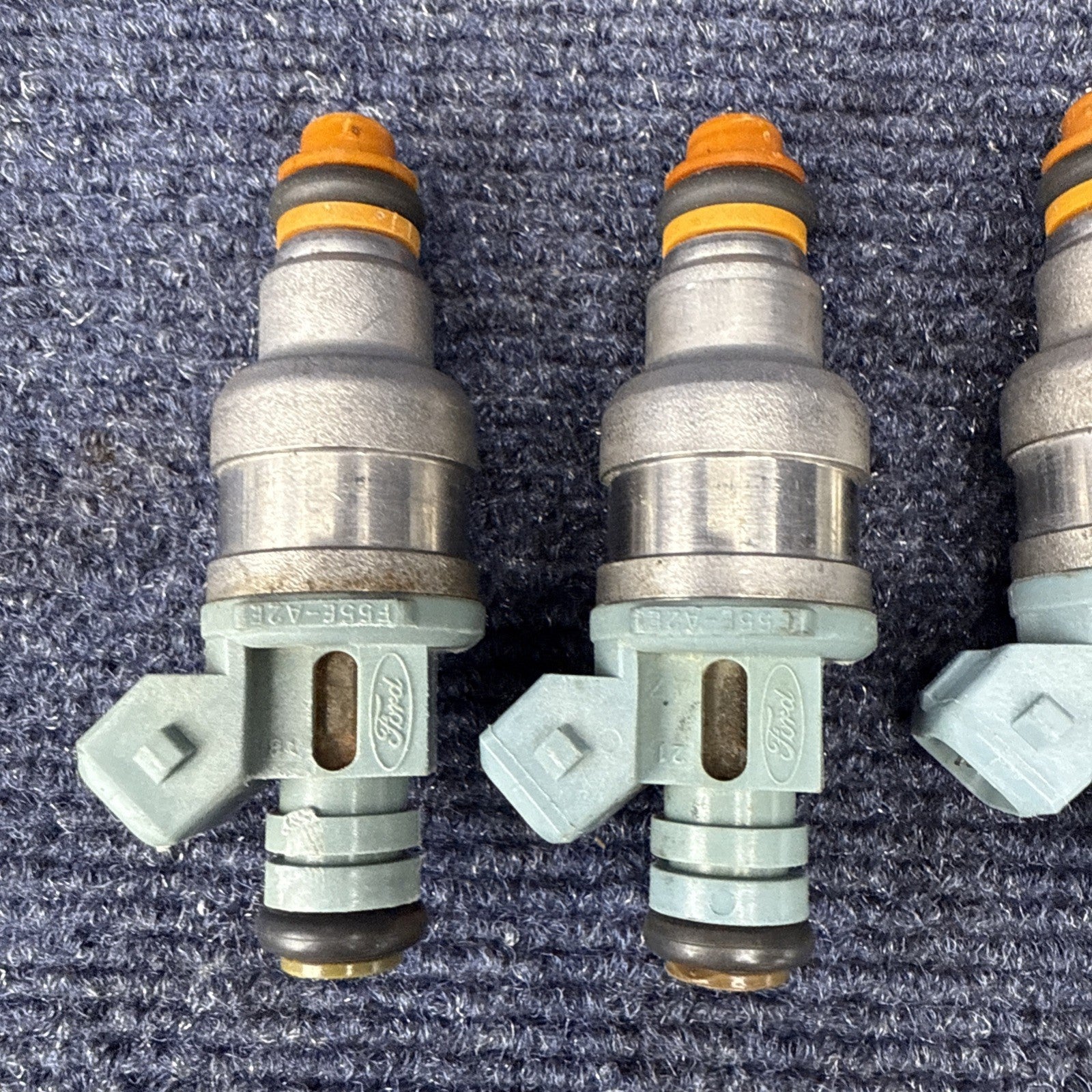 1993-1995 Ford Mustang Svt Cobra 5.0 24lb Fuel Injectors OEM Factory 302 V8 Efi