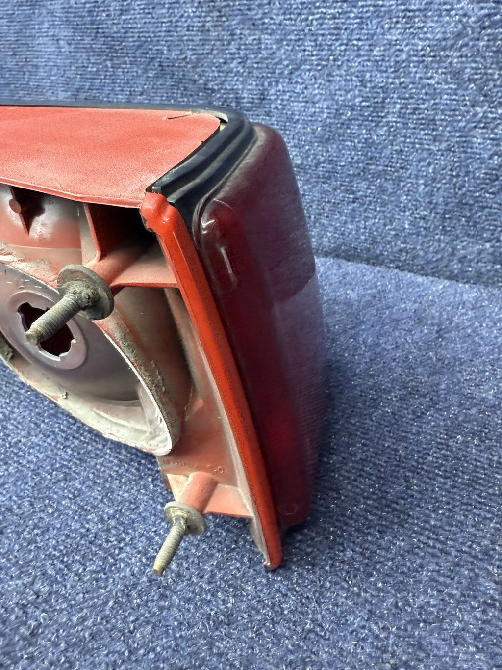 87-93 FORD MUSTANG LX Lh Driver  TAIL LIGHT OEM FACTORY LENS HOUSING FACTORY