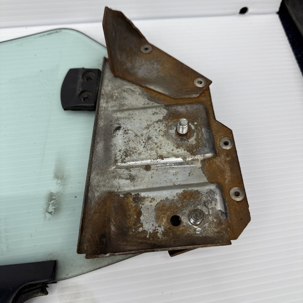 83-93 Ford Mustang Convertible Quarter Window Glass R Passenger Carlite OEM 5.0