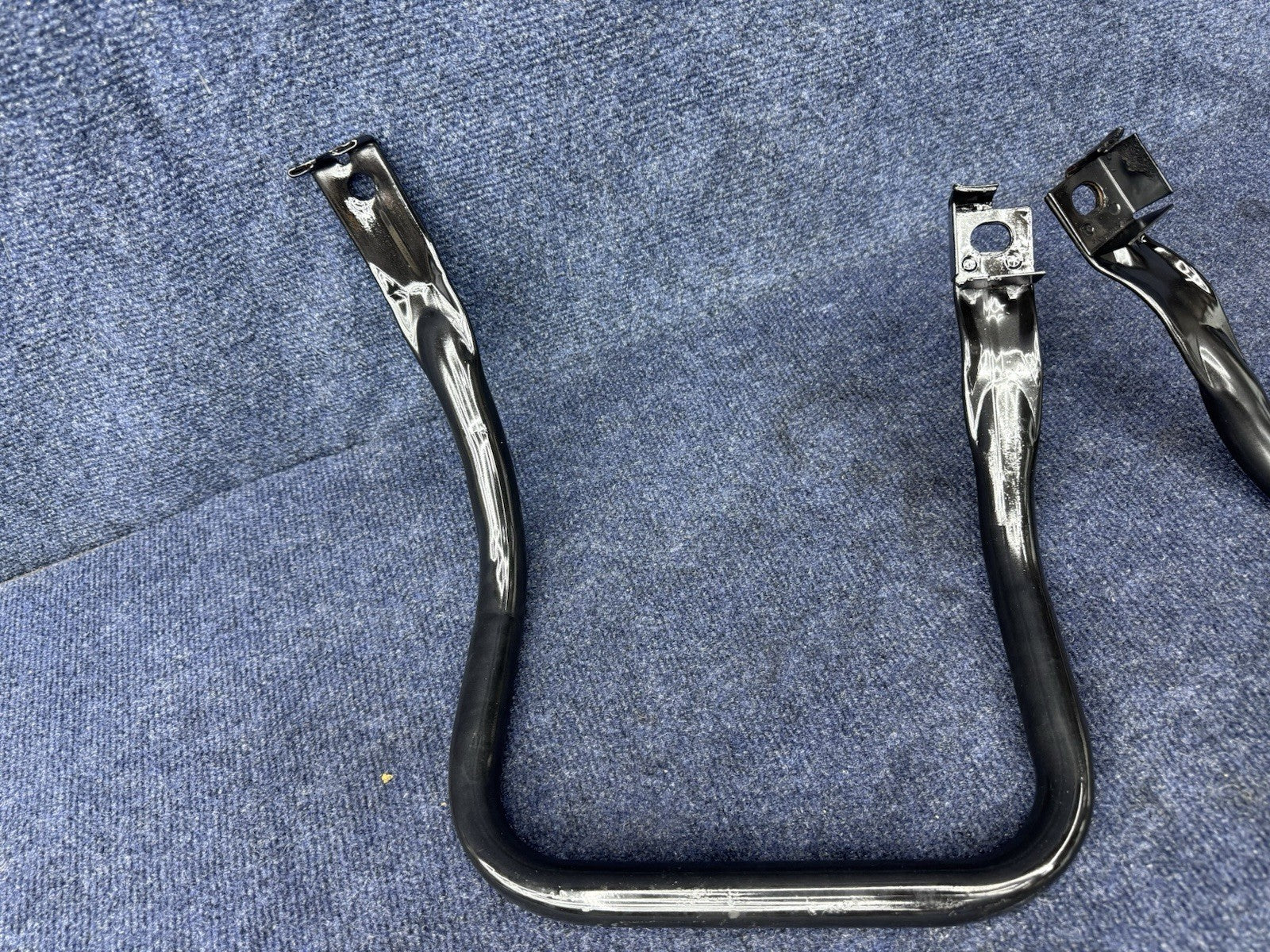 1990 - 1993 MUSTANG REAR SEAT CUSHION BRACKETS BARS & BOLTS OEM 90-93 Factory