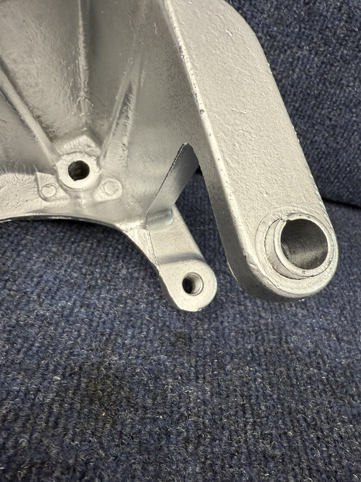 1987-1993 FORD Mustang 5.0  Alternator smog pump bracket E5AE-10039-CA OEM 302
