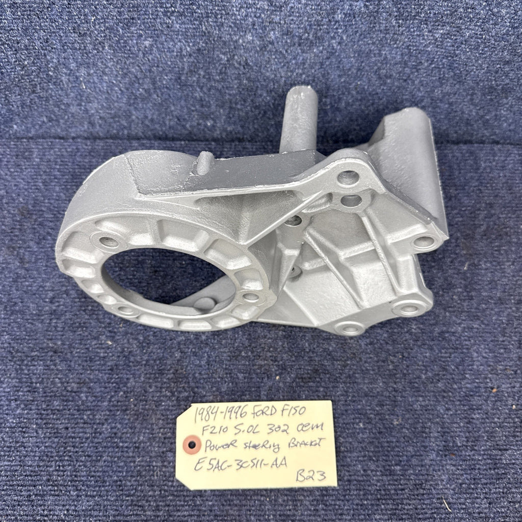 OEM 1984-1996 Ford F150 F250 5.0L Power Steering Pump Bracket | E5AC-3C511-AA