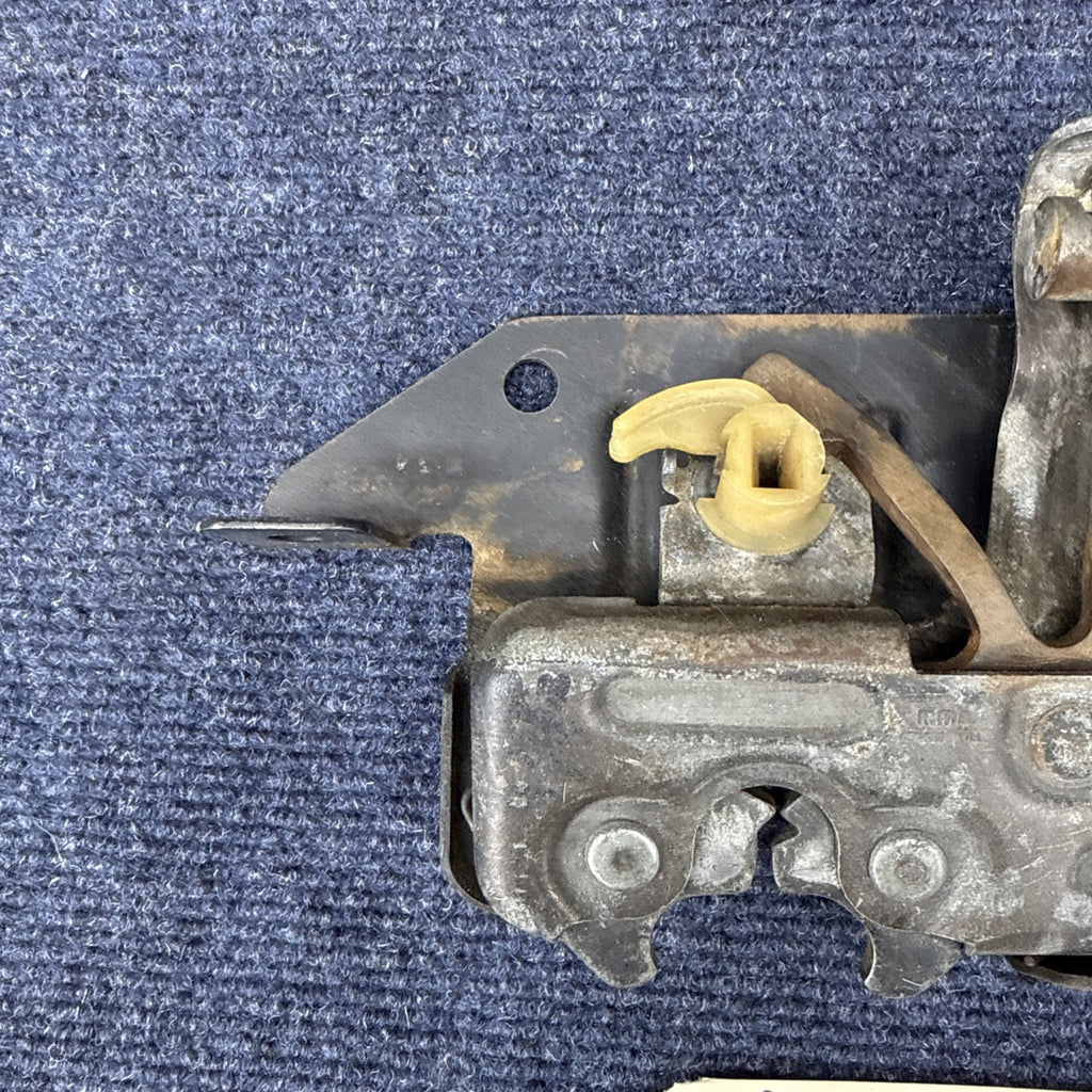 87-91 Ford Mustang Hatch Latch Power Lock Mechanism Rear Hatchback Switch OEM