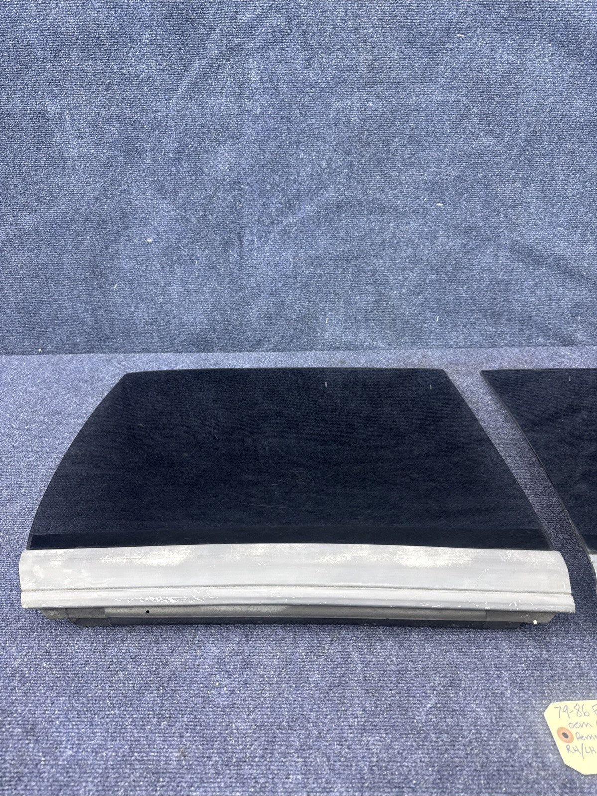 79-86 FORD MUSTANG OEM CARLITE T TOP TOPS REMOVABLE GLASS SET LEFT RIGHT Hatch