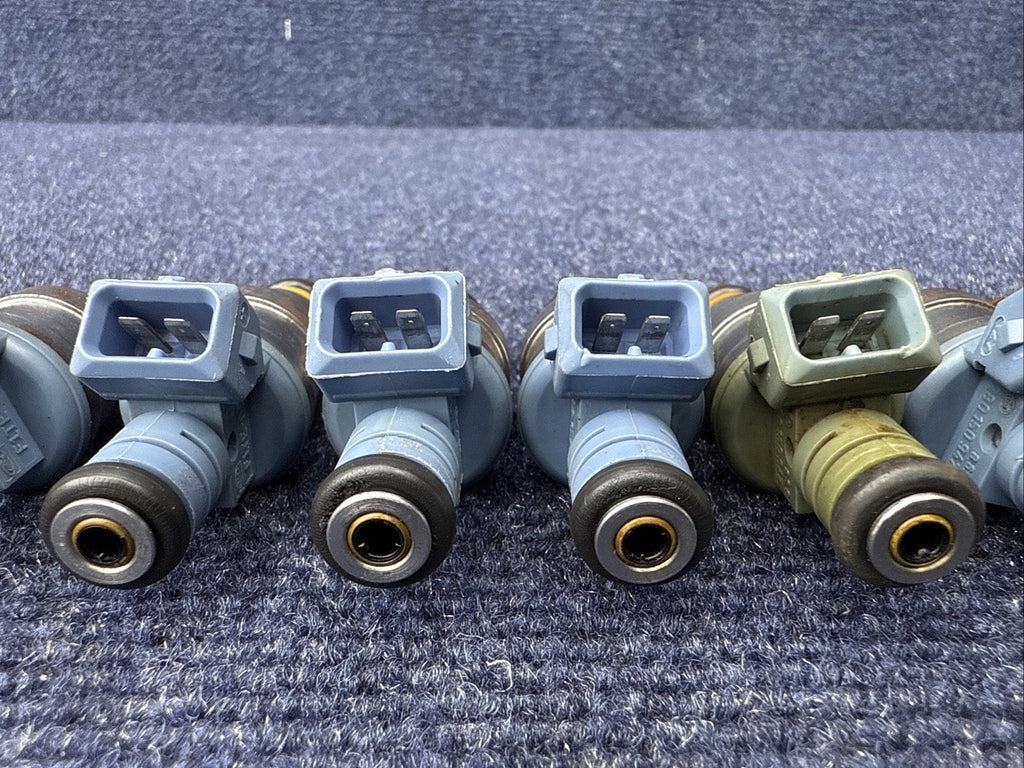 93-98 Mustang Cobra 5.0 24lb Fuel Injectors 4 Hole Spray Pattern Ford 302 V8 4.6