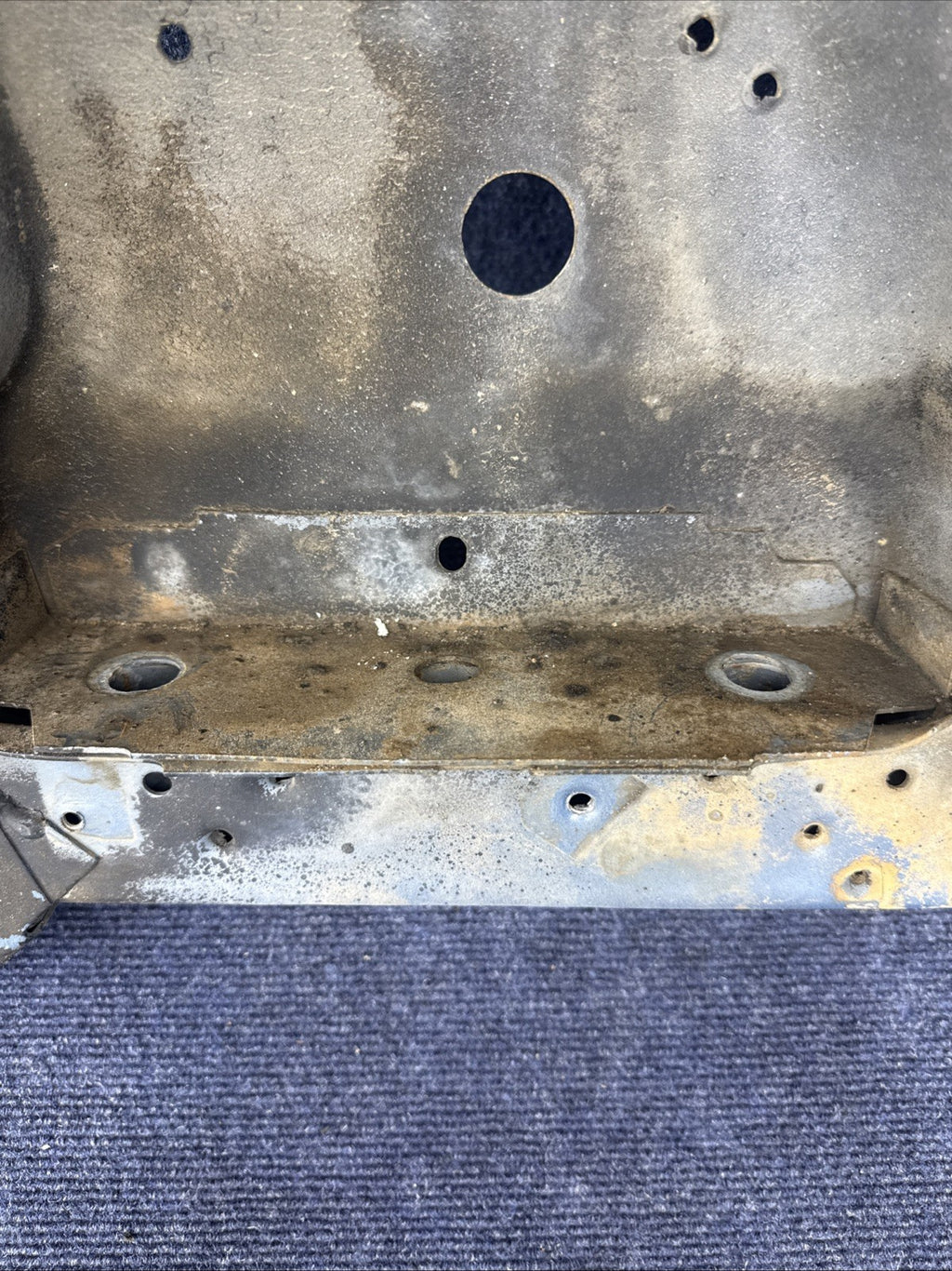 1987  1993 MUSTANG Rh FENDER APRON FRAME SHOCK TOWER METAL OEM Passenger Side 90