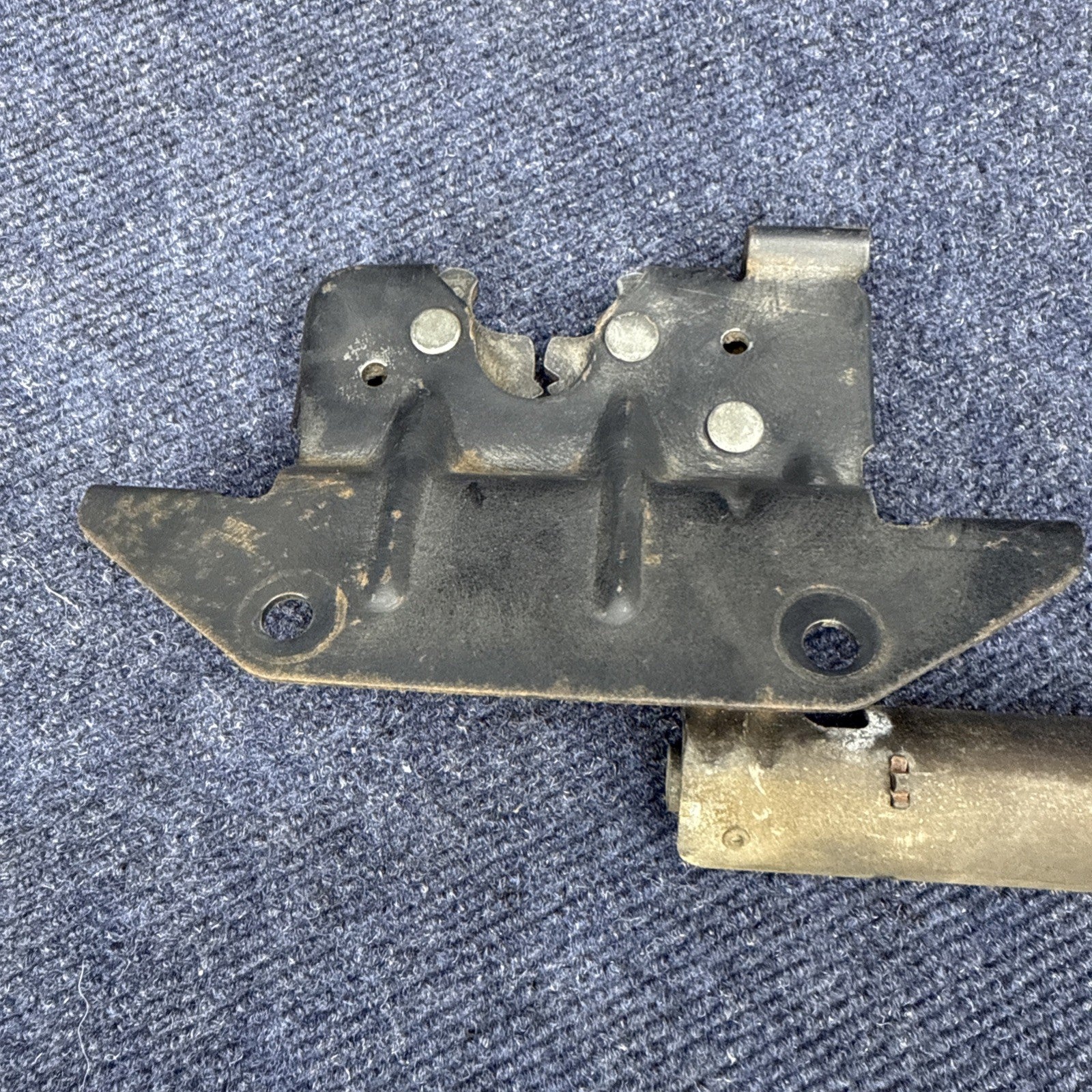 87-91 Ford Mustang Hatch Latch Power Lock Mechanism Rear Hatchback Switch OEM