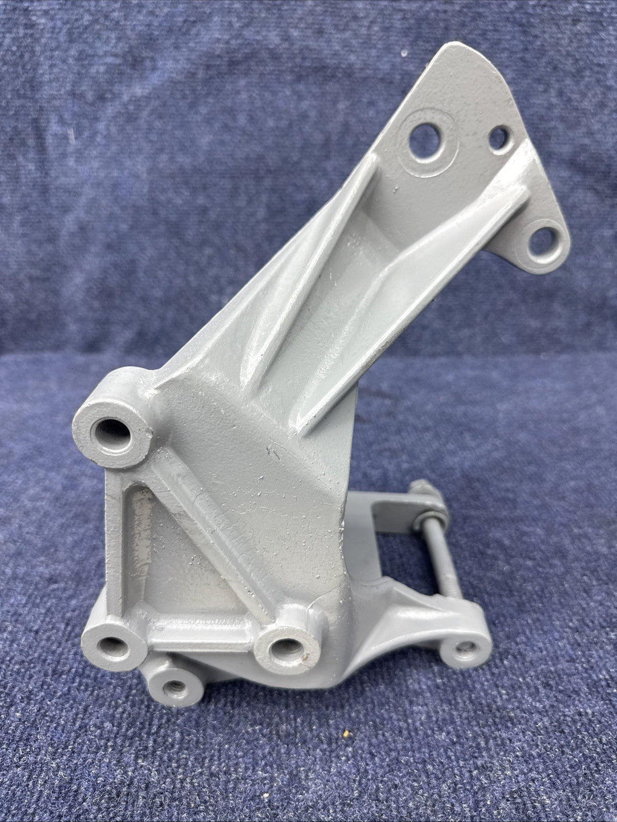 1987-1993 Ford Mustang 5.0 fox body Alternator smog pump bracket E5AE-10039-CA