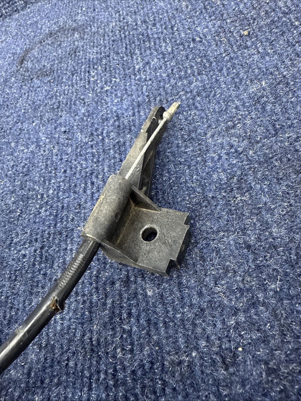 1996 97 98 OEM FORD MUSTANG STEERING COLUMN HOUSING  TILT COLUMN