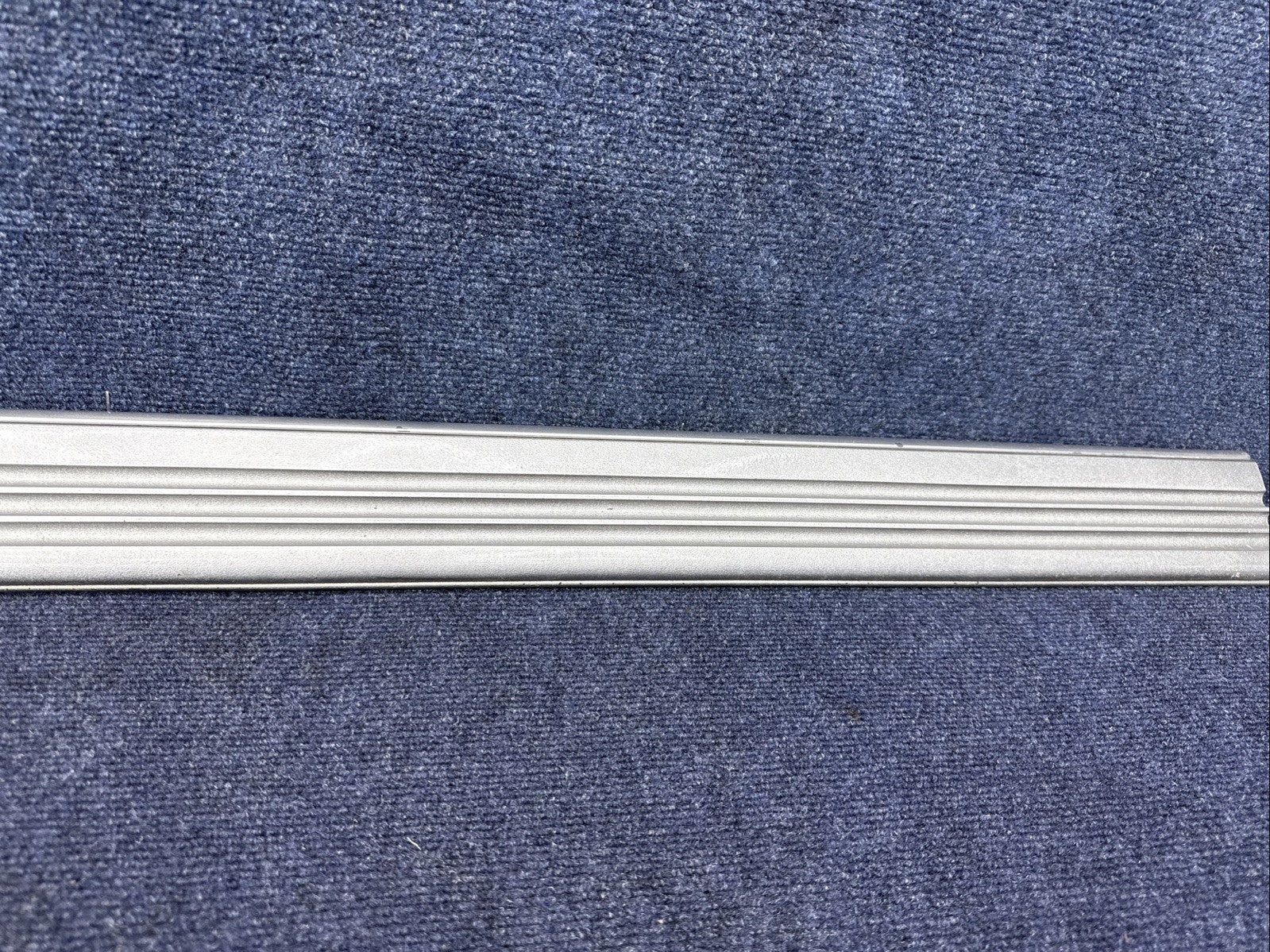 LINCOLN MARK VII LSC 84-92 1984-1992 DRIVER DOOR MOLDING GRAY LH LEFT OEM