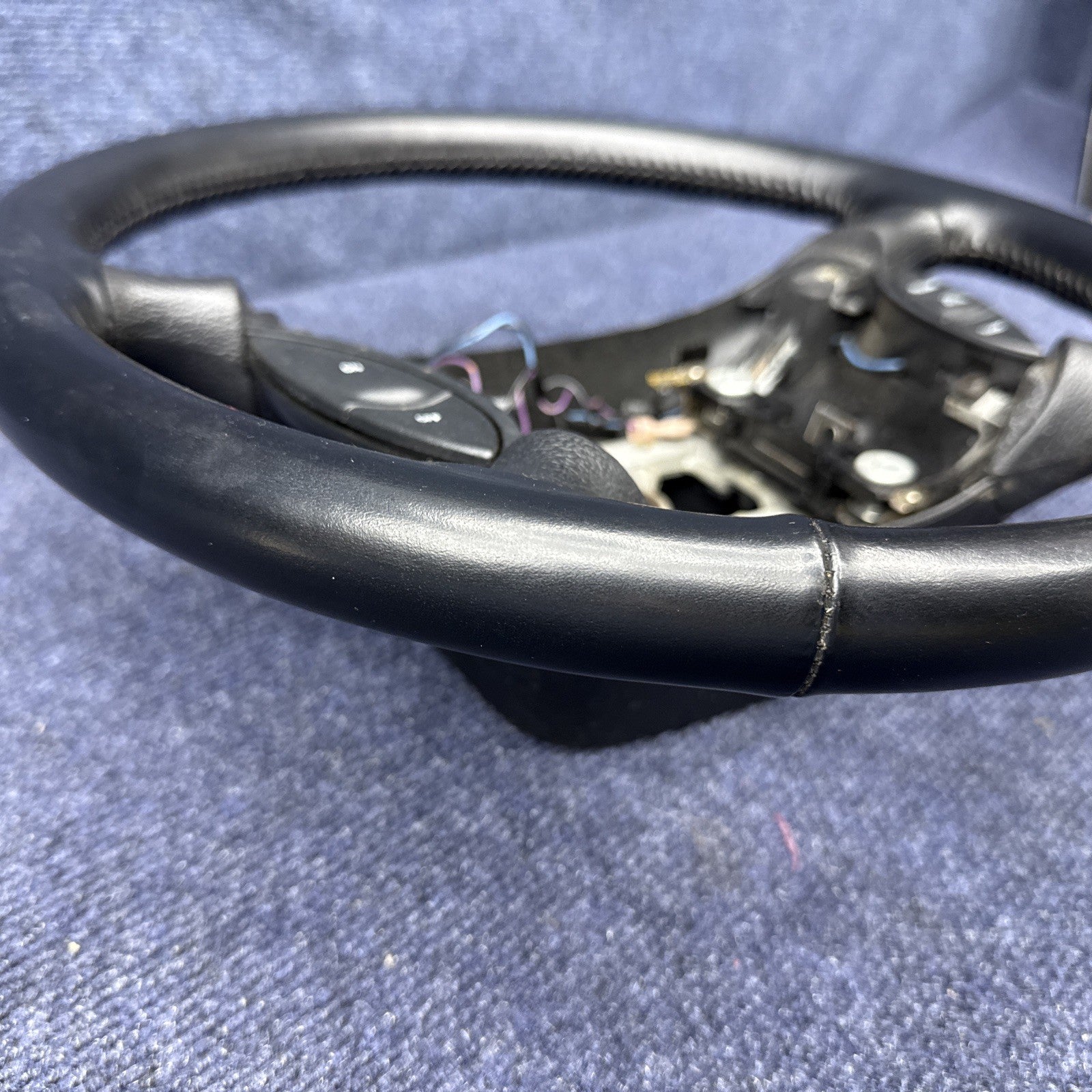 94 Mustang Svt Cobra Steering Wheel With Cruise Control Buttons 94-04 Gt Lx OEM