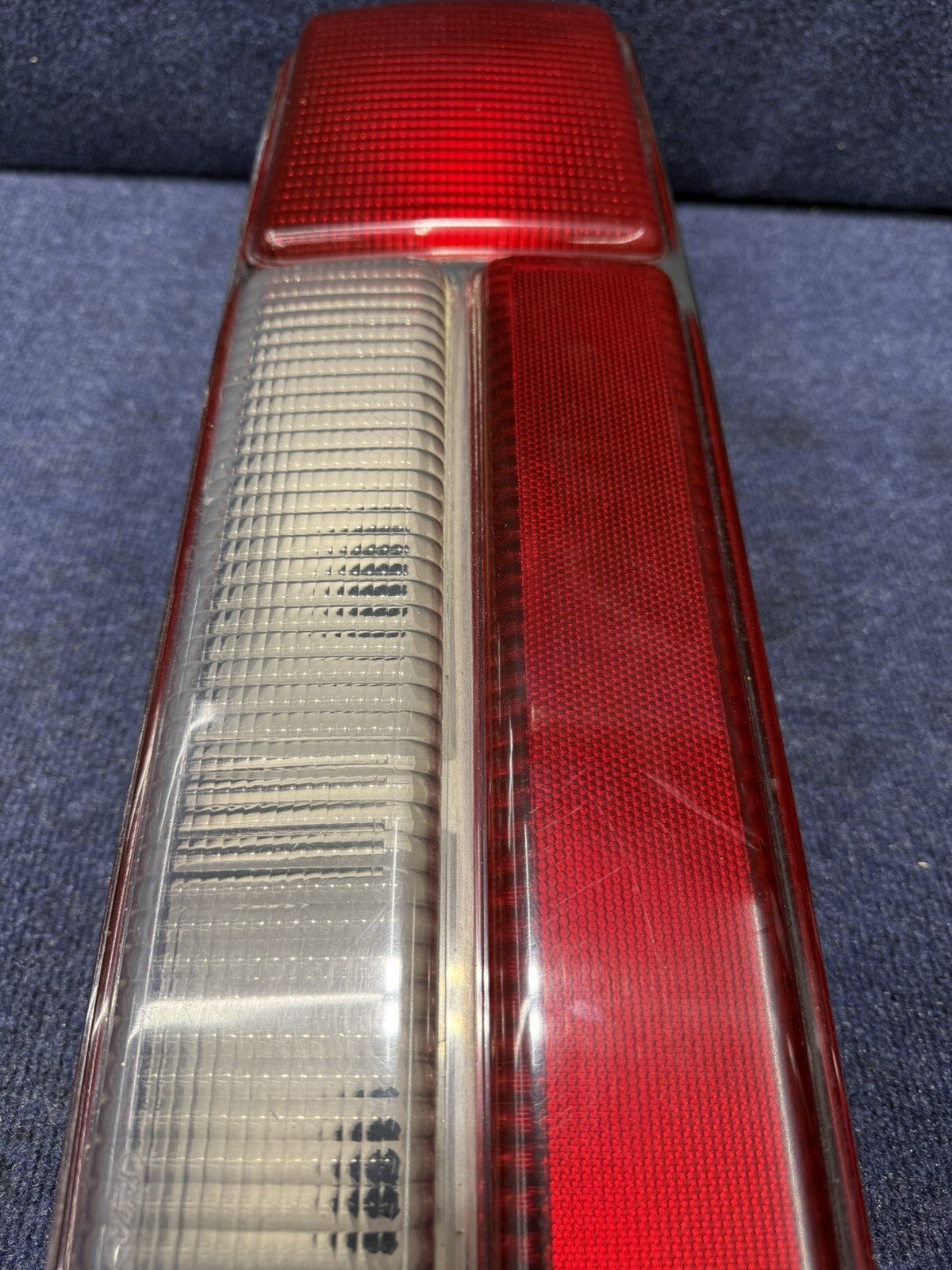 87-93 FORD MUSTANG LX RH PASSENGER TAIL LIGHT OEM FACTORY LENS HOUSING FACTORY