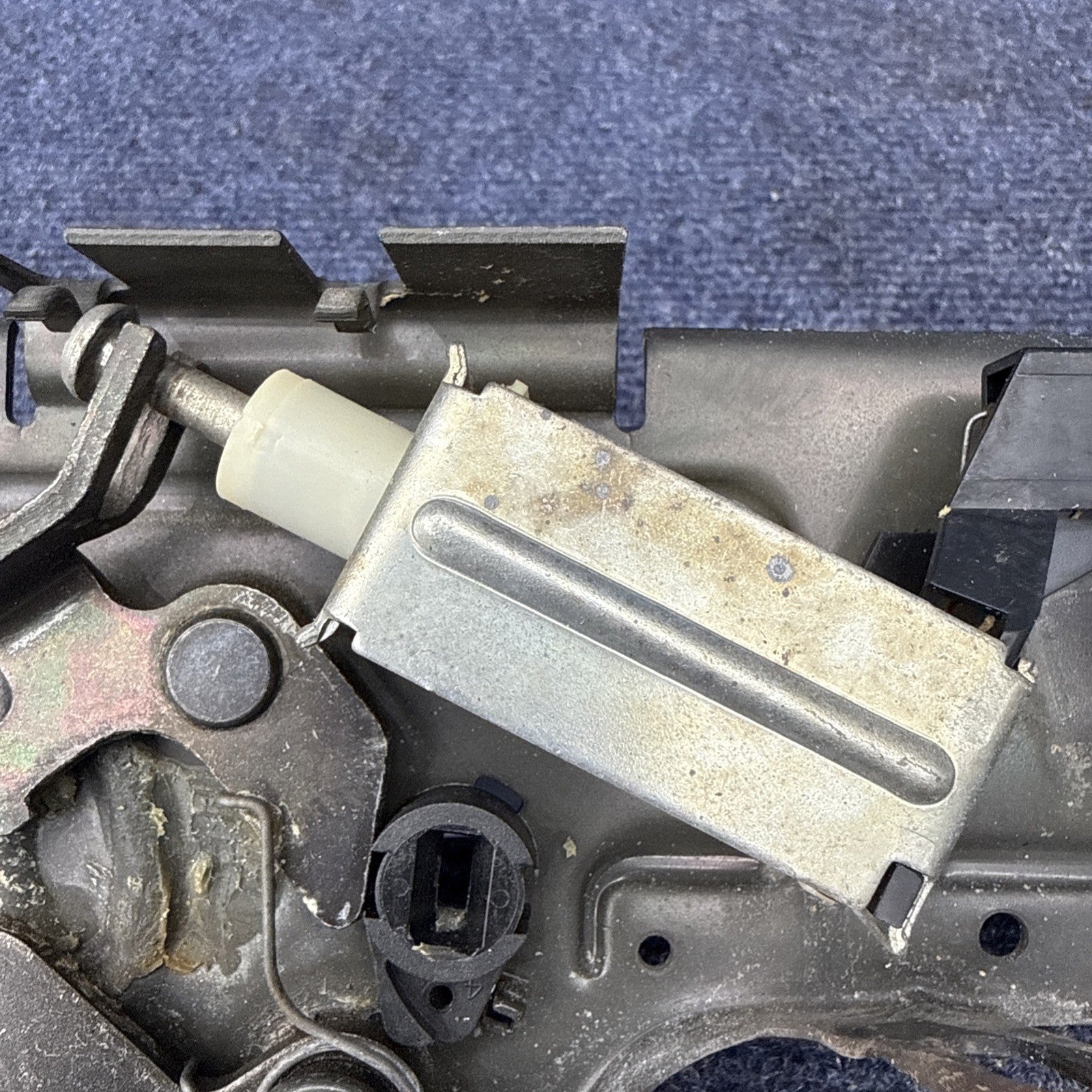 87-93 Ford Mustang Convertible Power Trunk Latch OEM 5.0 Factory Hardware Bolts