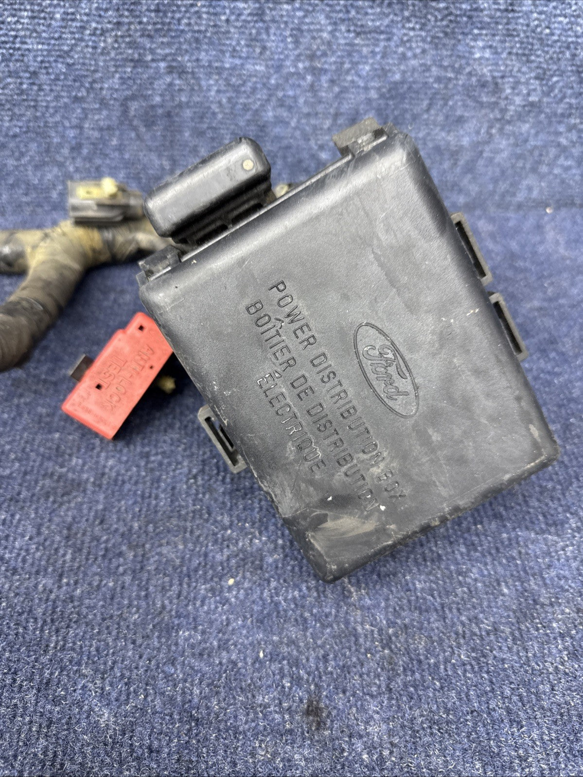 1994 1995 Ford Mustang Cobra 5.0 302 V8 Power Distribution Wiring Relay Harness