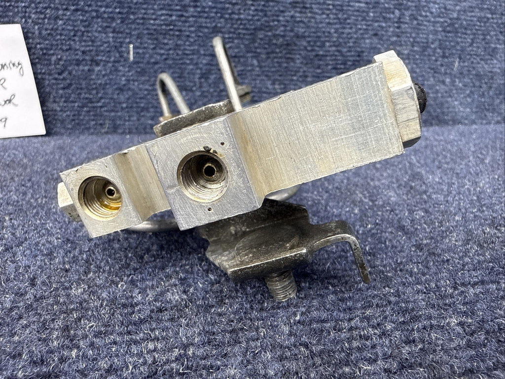 87-93 Ford Mustang Brake Proportioning Valve w/ Bracket Master Cylinder DRUM OEM