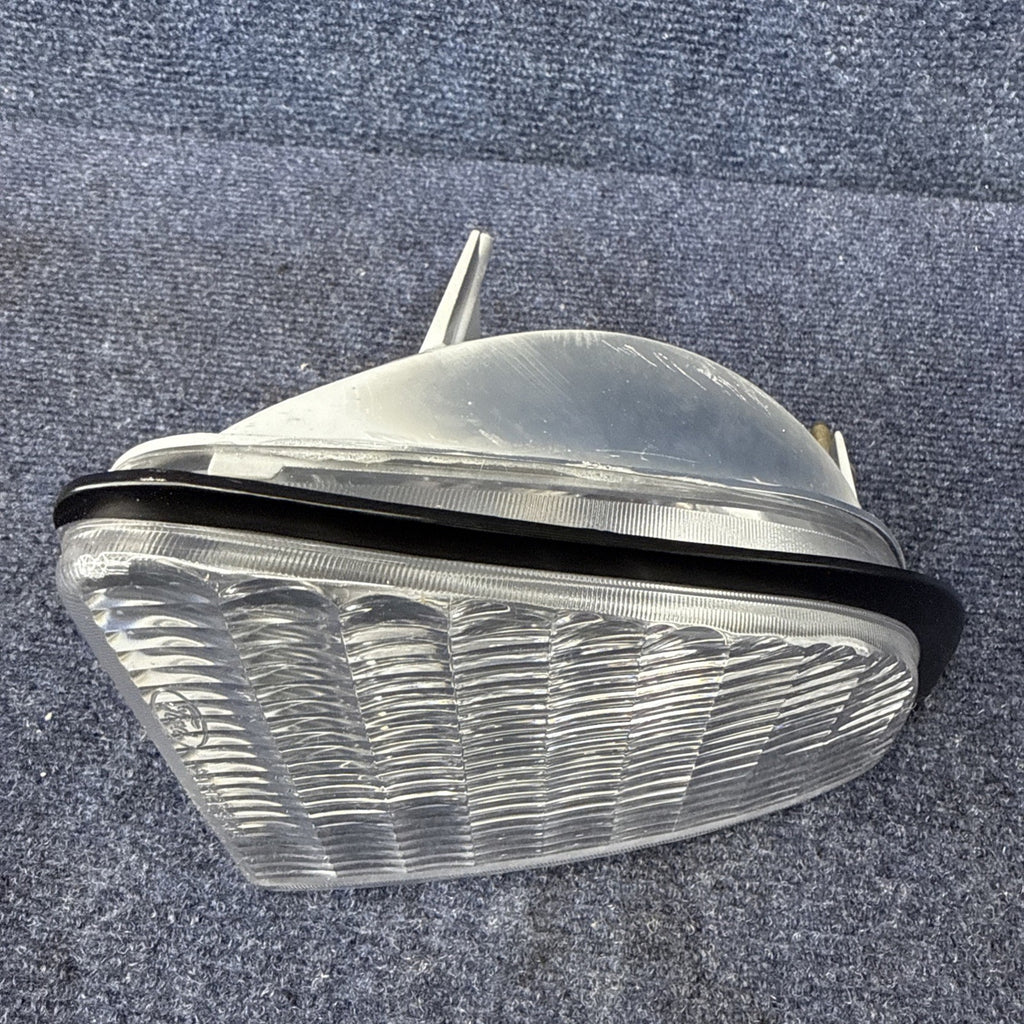 NOS 1987-1993 FORD MUSTANG MARKER LIGHTS  87-93 Park Lamp Rh Passenger Side OEM