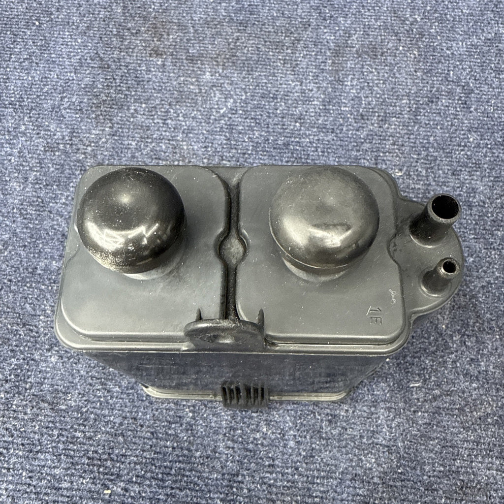 1986-1993 FORD MUSTANG 5.0 302 CAPRI Ranger CHARCOAL EVAP CANISTER BOX OEM Vent