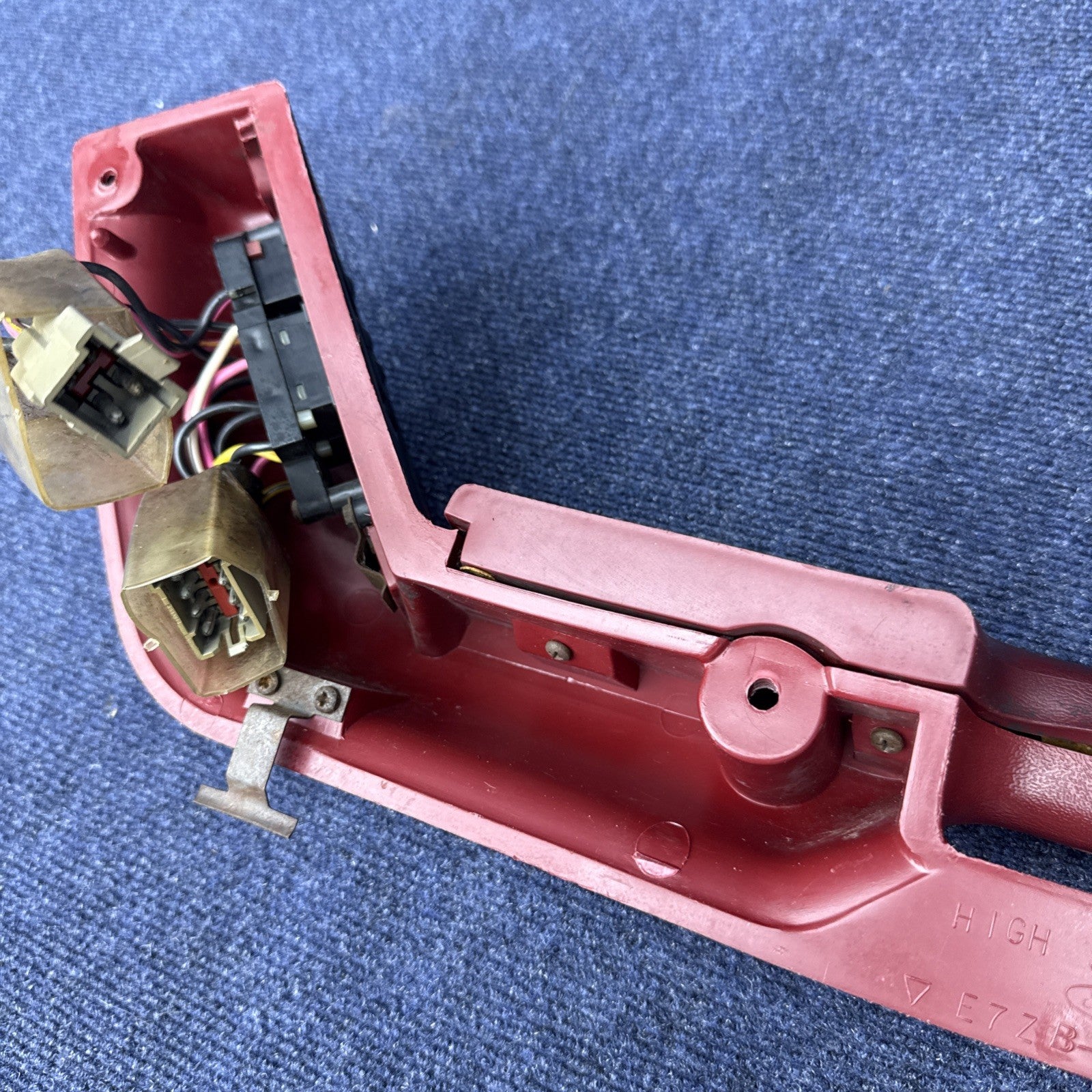 1987-1993 FORD MUSTANG RED DOOR ARMREST & Window Switch LEFT DRIVER PULL OEM Gt