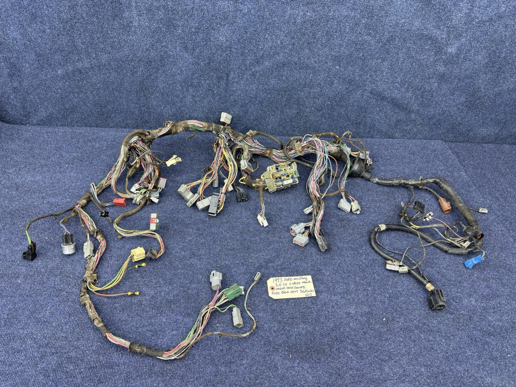 91-93 Ford Mustang Dash Wiring Harness Complete w/ Fuse Box Ignition Radio OEM
