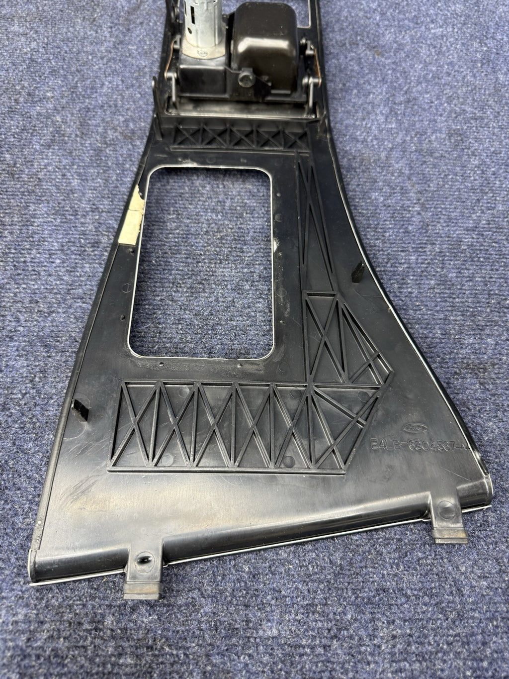 86-92 Ford Lincoln Mark VII Lsc Center Console Trim Shifter Bezel OEM Ashtray