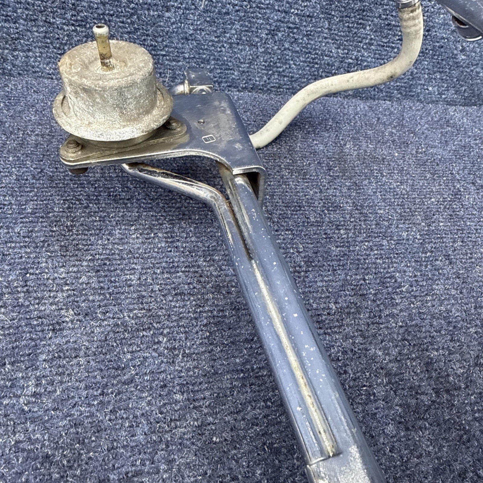 86-93 Ford Mustang 5.0 EFI Fuel Rail Engine V8 Oem Factory 302 Sbf Gt Lx 87-93