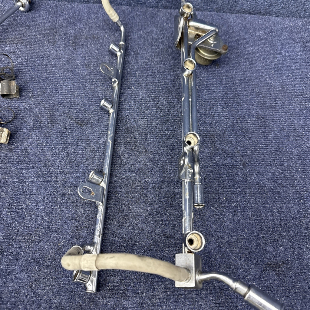 86-93 Ford Mustang 5.0 EFI Fuel Rail & Extensions Regulator Oem Factory 302 Sbf