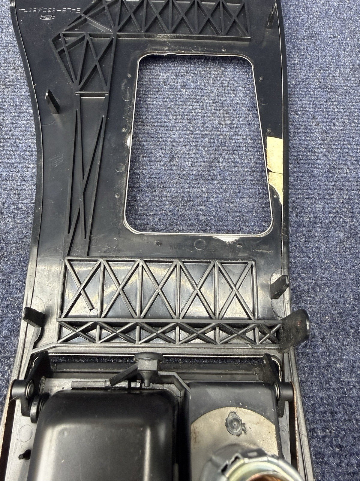 86-92 Ford Lincoln Mark VII Lsc Center Console Trim Shifter Bezel OEM Ashtray