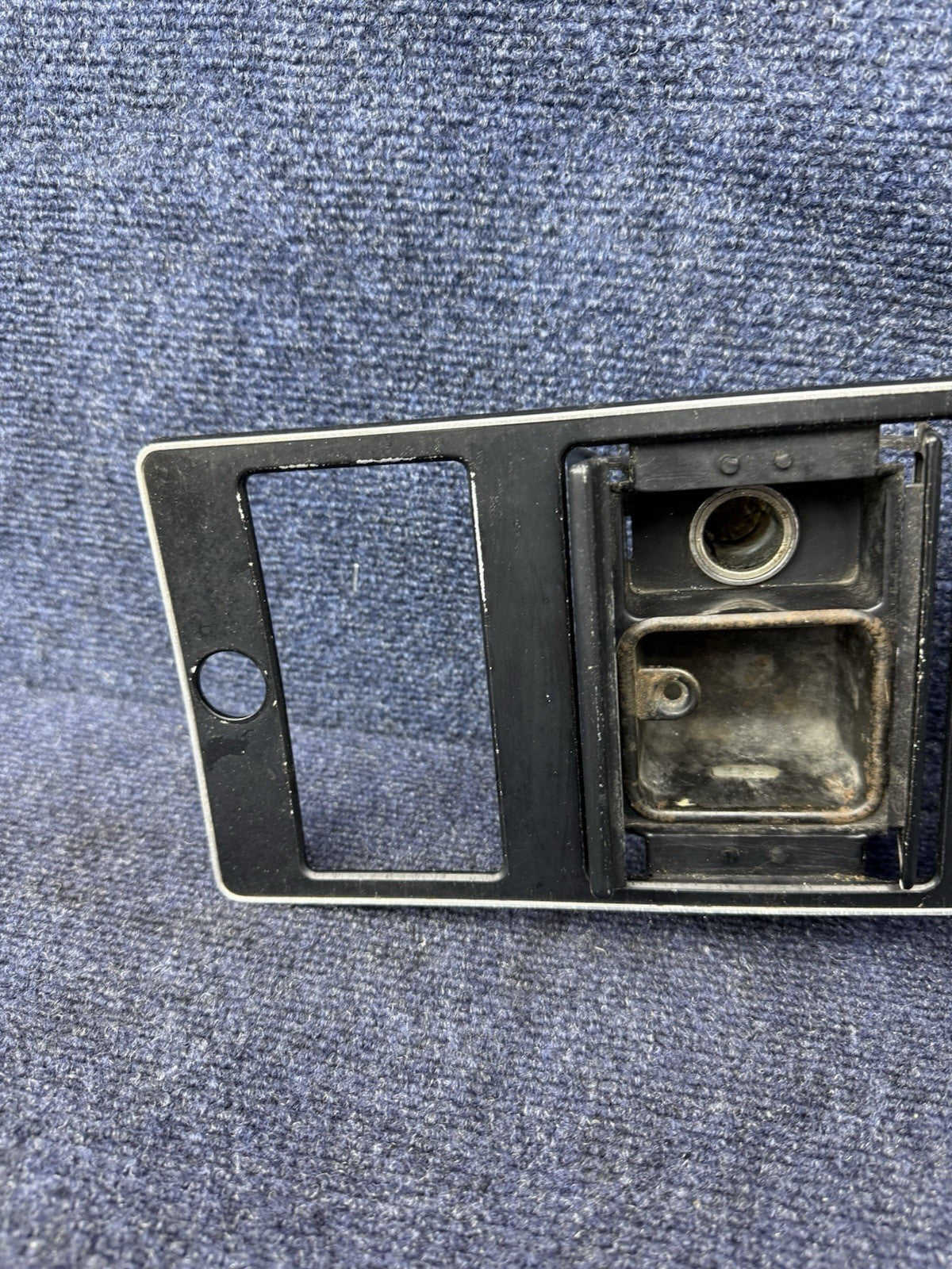 86-92 Ford Lincoln Mark VII Lsc Center Console Trim Shifter Bezel OEM Ashtray