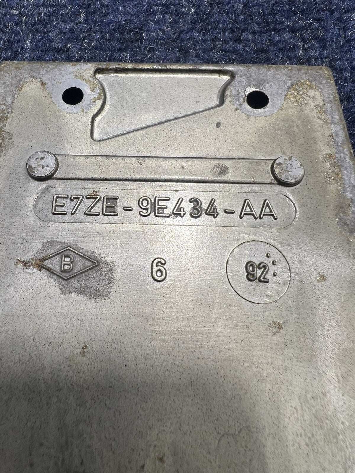 86-87-93 Ford Mustang Factory Upper Intake Manifold Plaque Cover 5.0 V8 OEM GT 