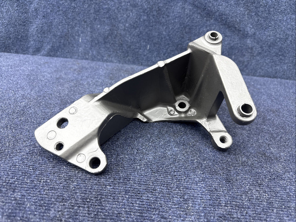1987-1993 Ford Mustang 5.0 Oem Alternator smog pump bracket E5AE-10039-CA 302