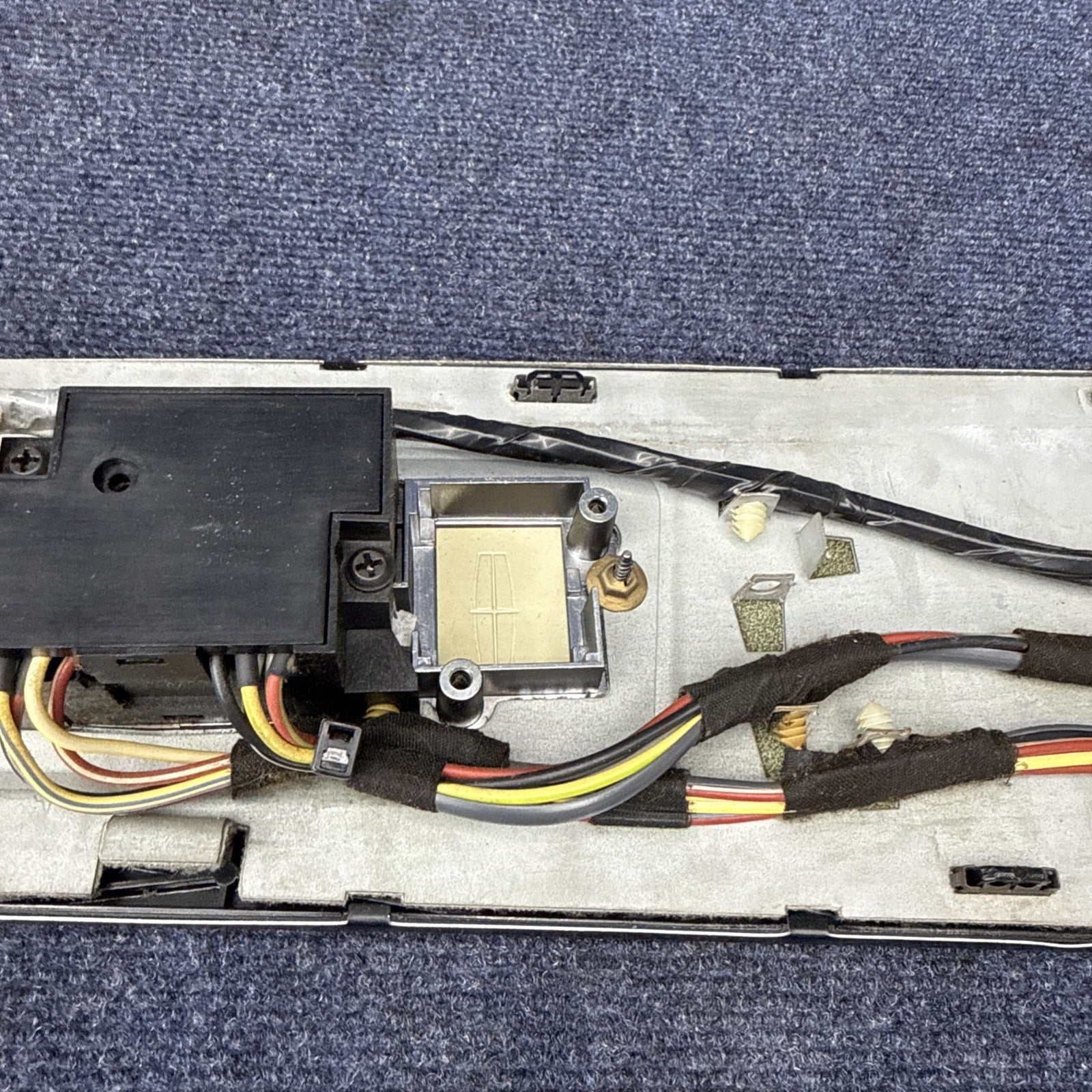 1984-92 Lincoln Mark VII OEM Seat Switch Power Lock Switch DRIVER Door LH