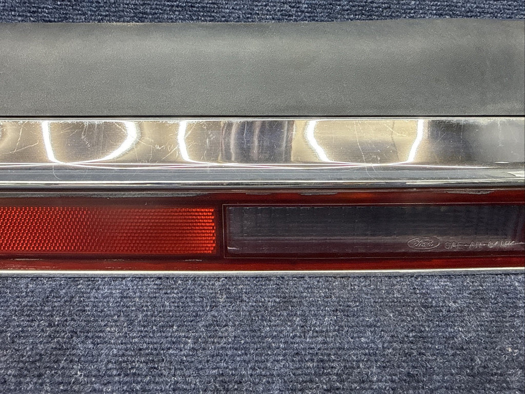 1984-1992 Lincoln Mark VII Used Left Rear Reverse Lamp Light E4LB15515A OEM Sae