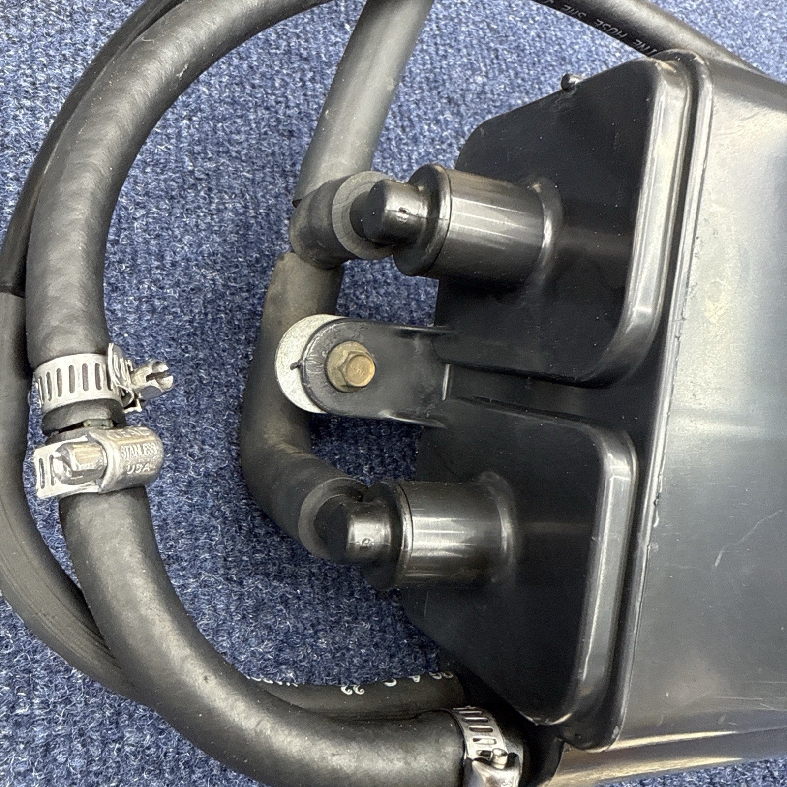 1994 1995 Ford Mustang Cobra OEM Charcoal Canister Smog BOX Exhaust Emissions