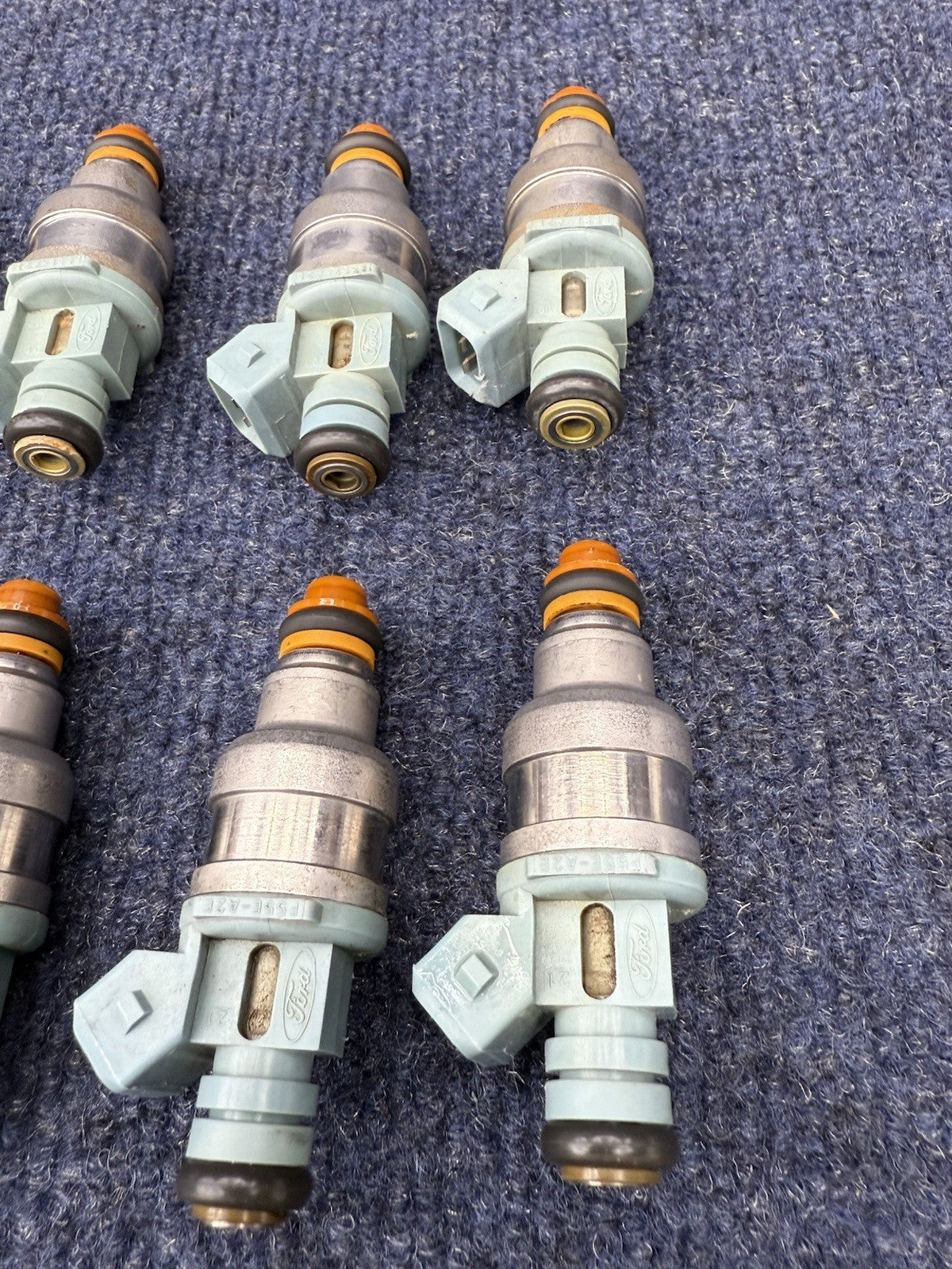 93-98 Mustang Cobra 5.0 24lb Fuel Injectors 4 Hole Spray Pattern Ford 302 V8 4.6
