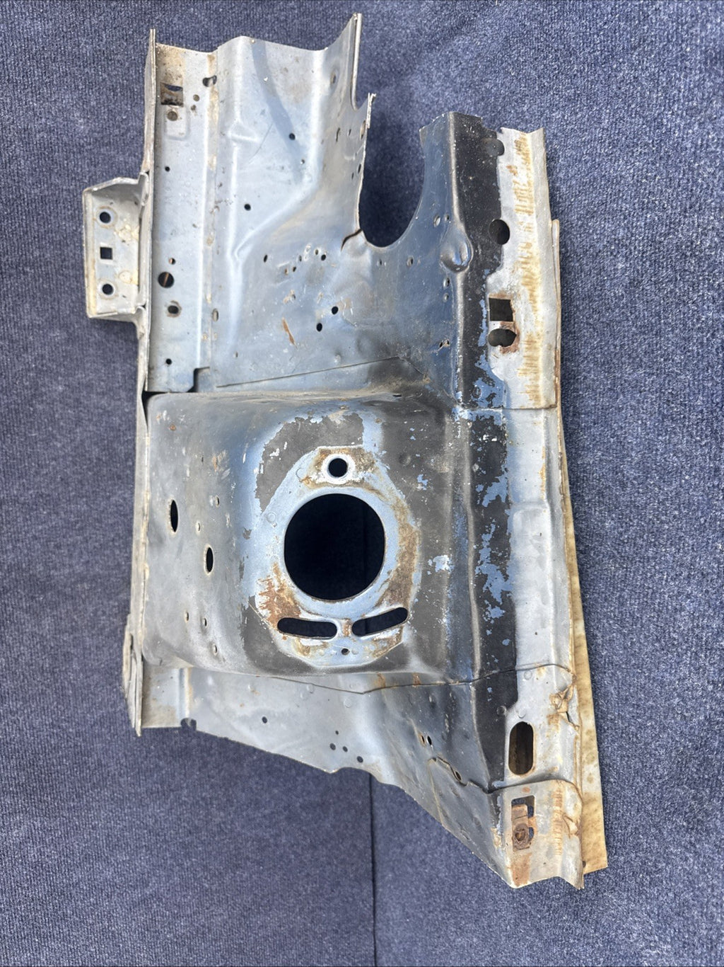1987  1993 MUSTANG Rh FENDER APRON FRAME SHOCK TOWER METAL OEM Passenger Side 90