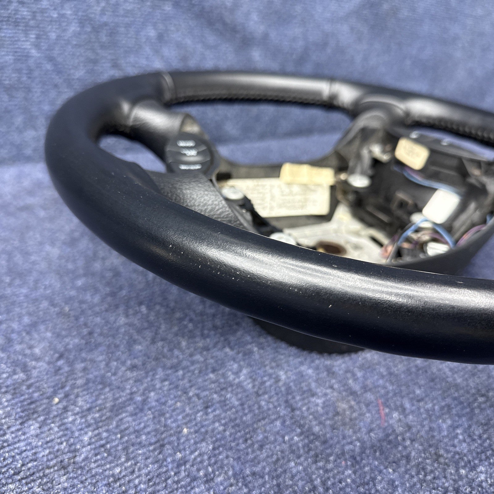 94 Mustang Svt Cobra Steering Wheel With Cruise Control Buttons 94-04 Gt Lx OEM
