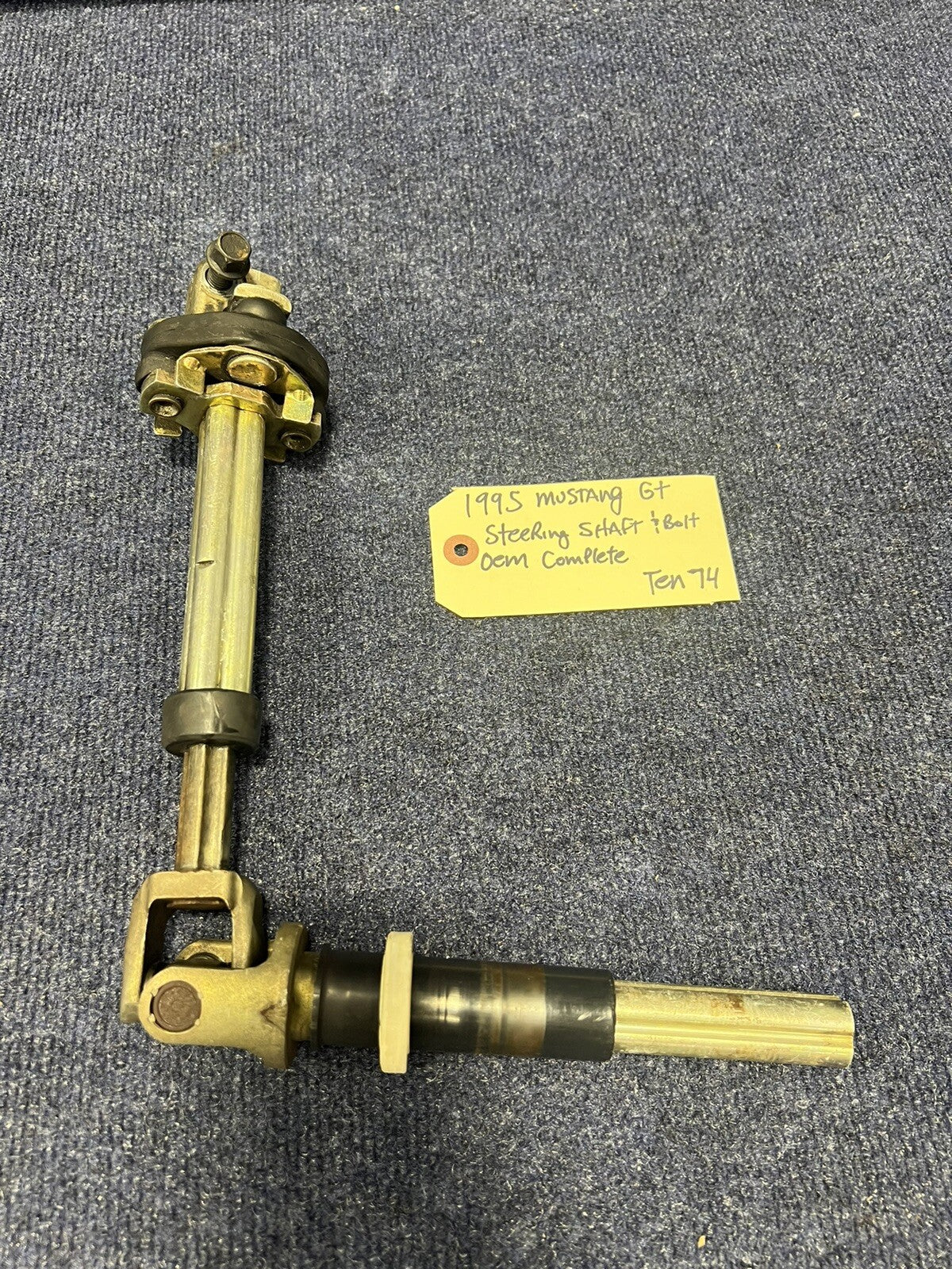 94-04 MUSTANG LX GT SVT LOWER STEERING SHAFT UNIVERSAL RAG JOINT COLUMN COUPLER 