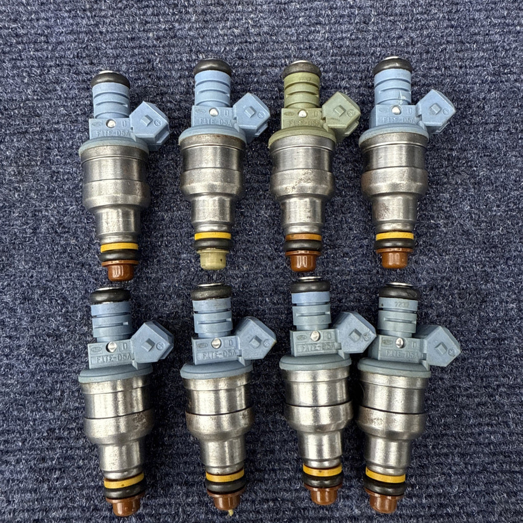 93-98 Mustang Cobra 5.0 24lb Fuel Injectors 4 Hole Spray Pattern Ford 302 V8 4.6