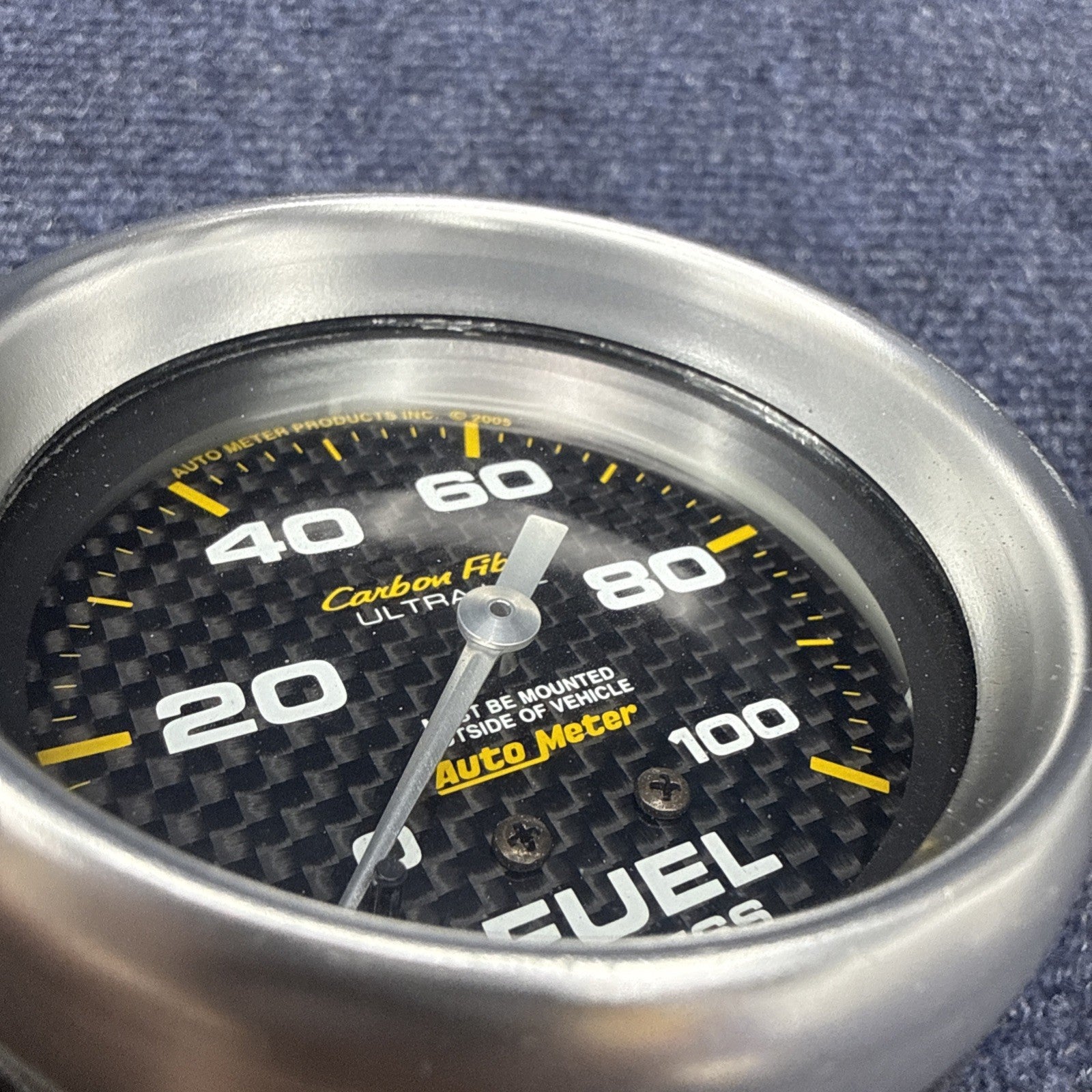 Autometer 4812 Ultra-Lite Fuel Pressure Gauge Carbon 2-5/8" 100 PSI Mechanical