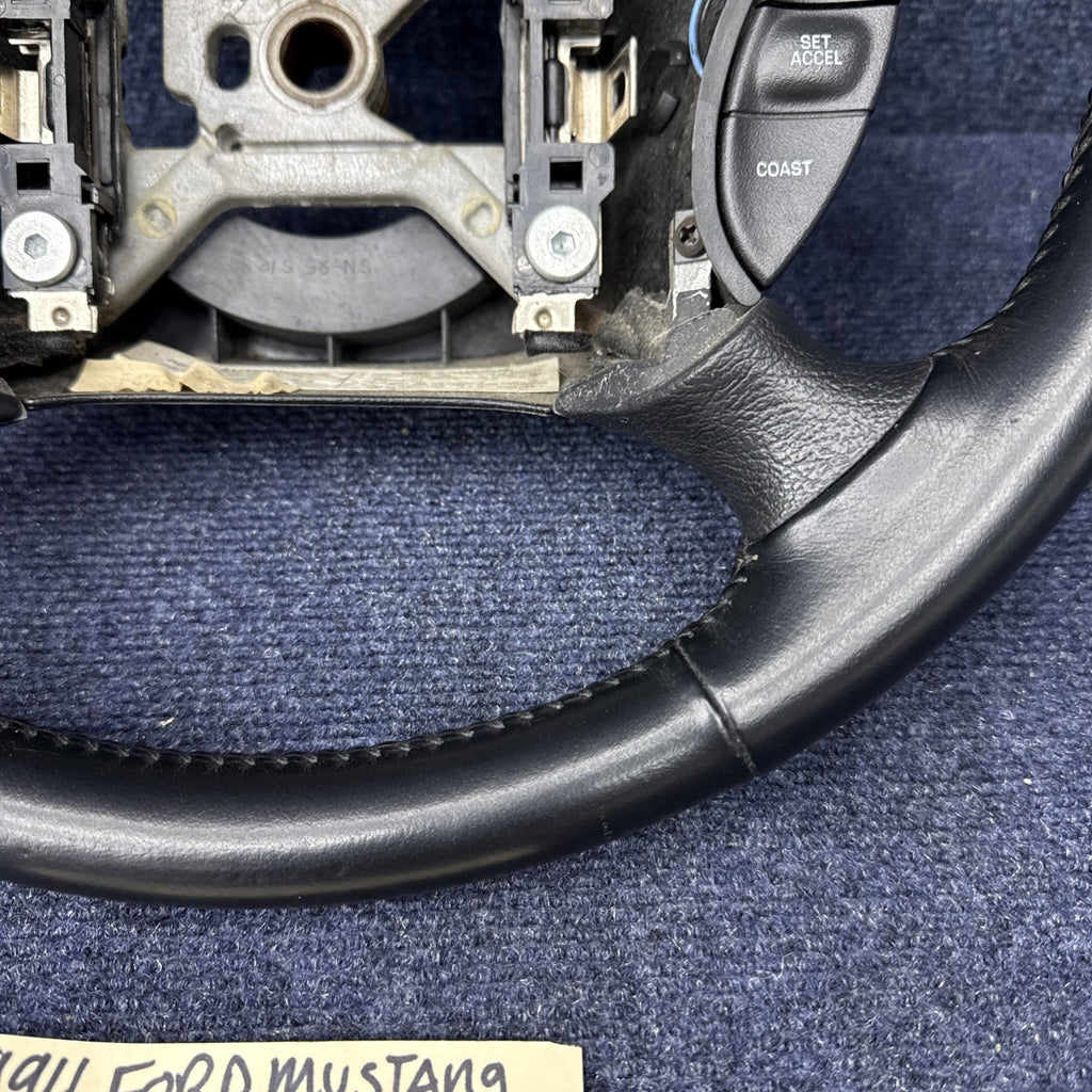 94 Mustang Svt Cobra Steering Wheel With Cruise Control Buttons 94-04 Gt Lx OEM
