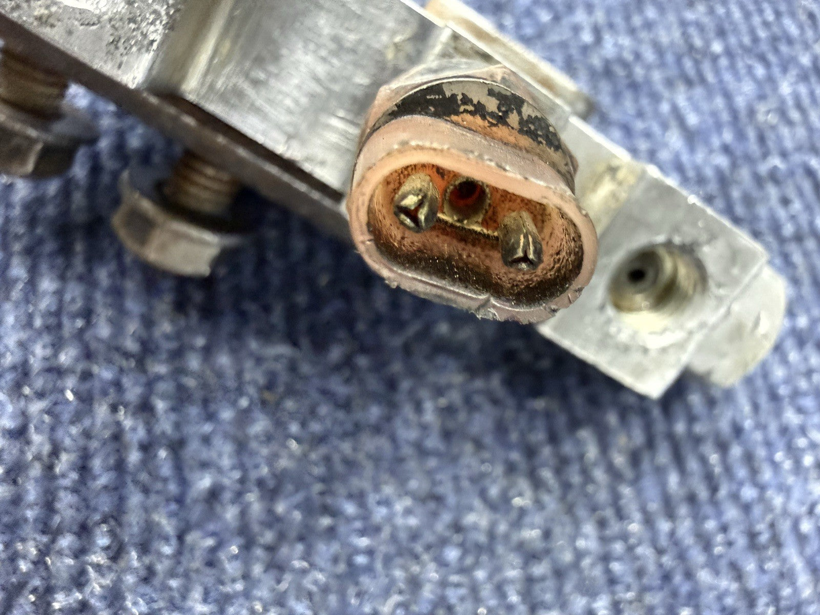 1980-1986 OEM MUSTANG GT DISC BRAKE DISTRIBUTION BLOCK AND PROPORTIONING VALVE