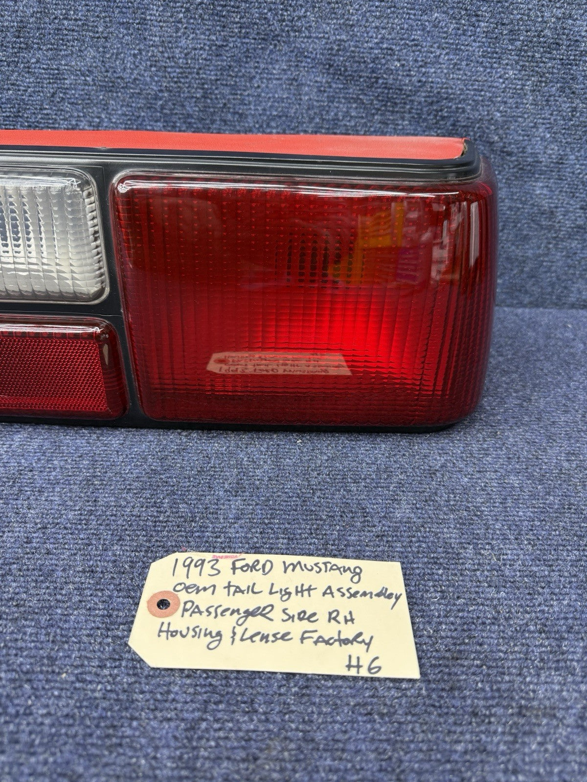 87-93 FORD MUSTANG LX RH PASSENGER TAIL LIGHT OEM FACTORY LENS HOUSING FACTORY