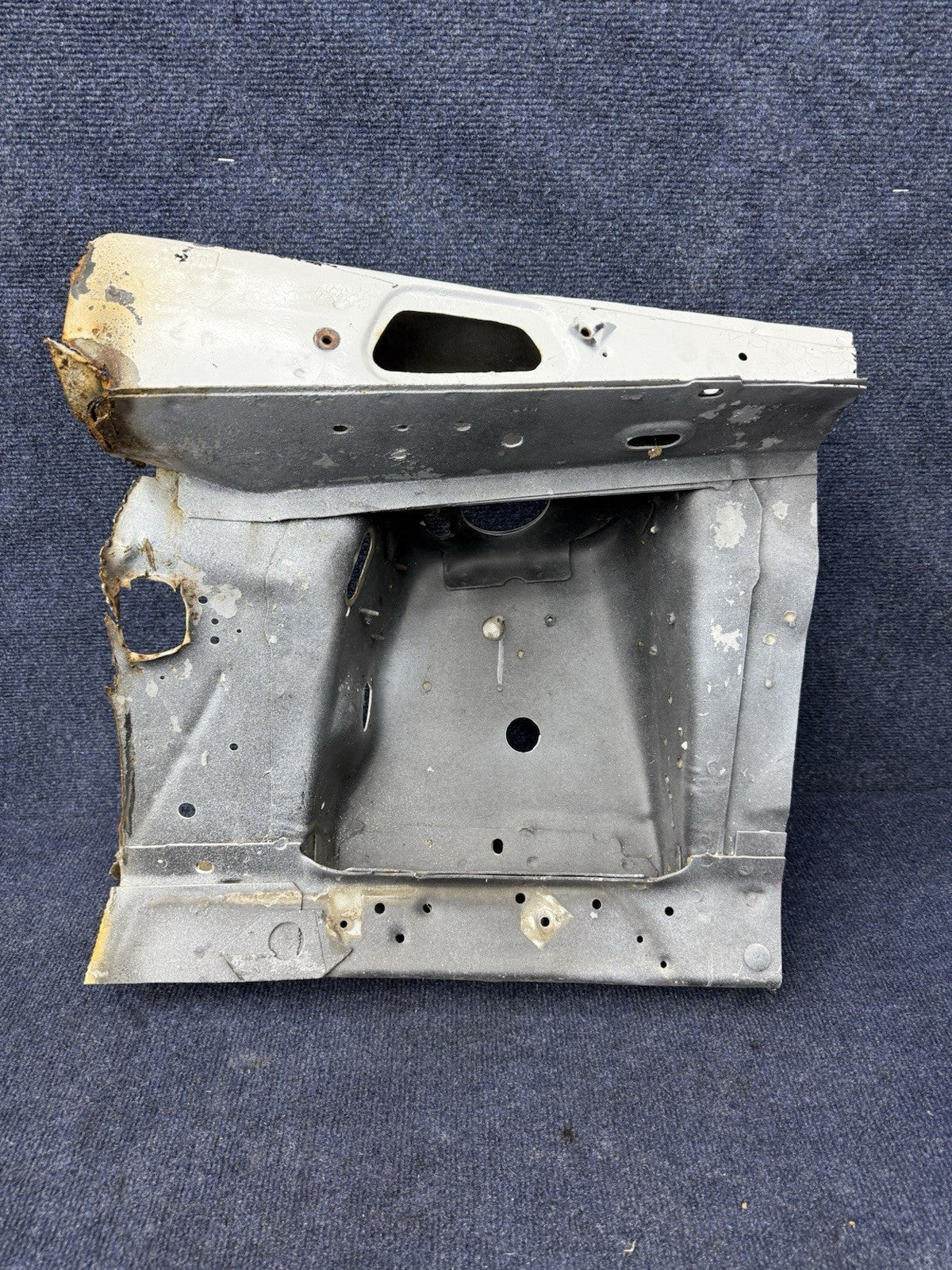 1987  1993 MUSTANG Rh FENDER APRON FRAME SHOCK TOWER METAL OEM Passenger Side 90
