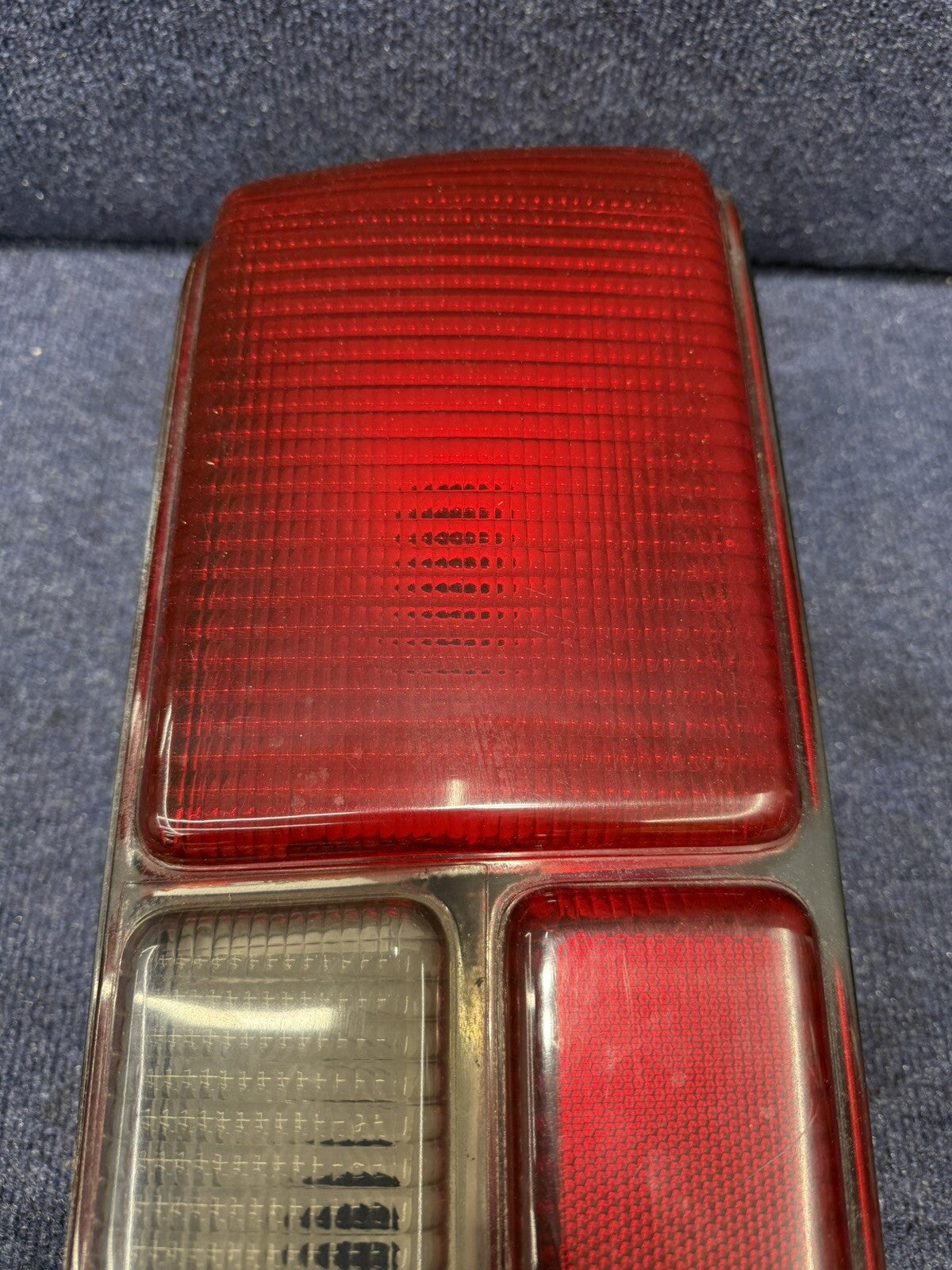 87-93 FORD MUSTANG LX RH PASSENGER TAIL LIGHT OEM FACTORY LENS HOUSING FACTORY