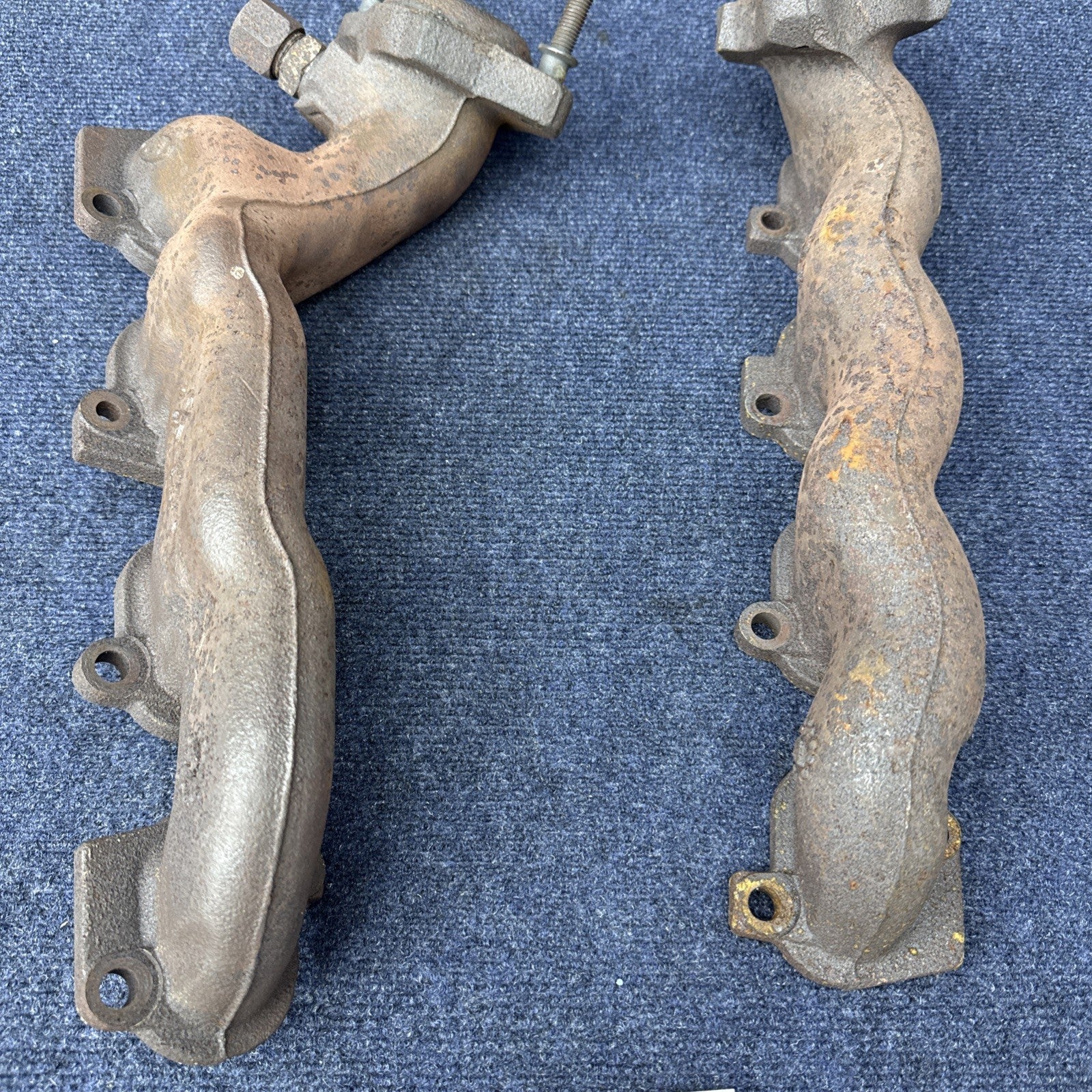 2003 2004 Ford Mustang Svt cobra 4.6l DOHC exhaust manifolds OEM Factory 39k