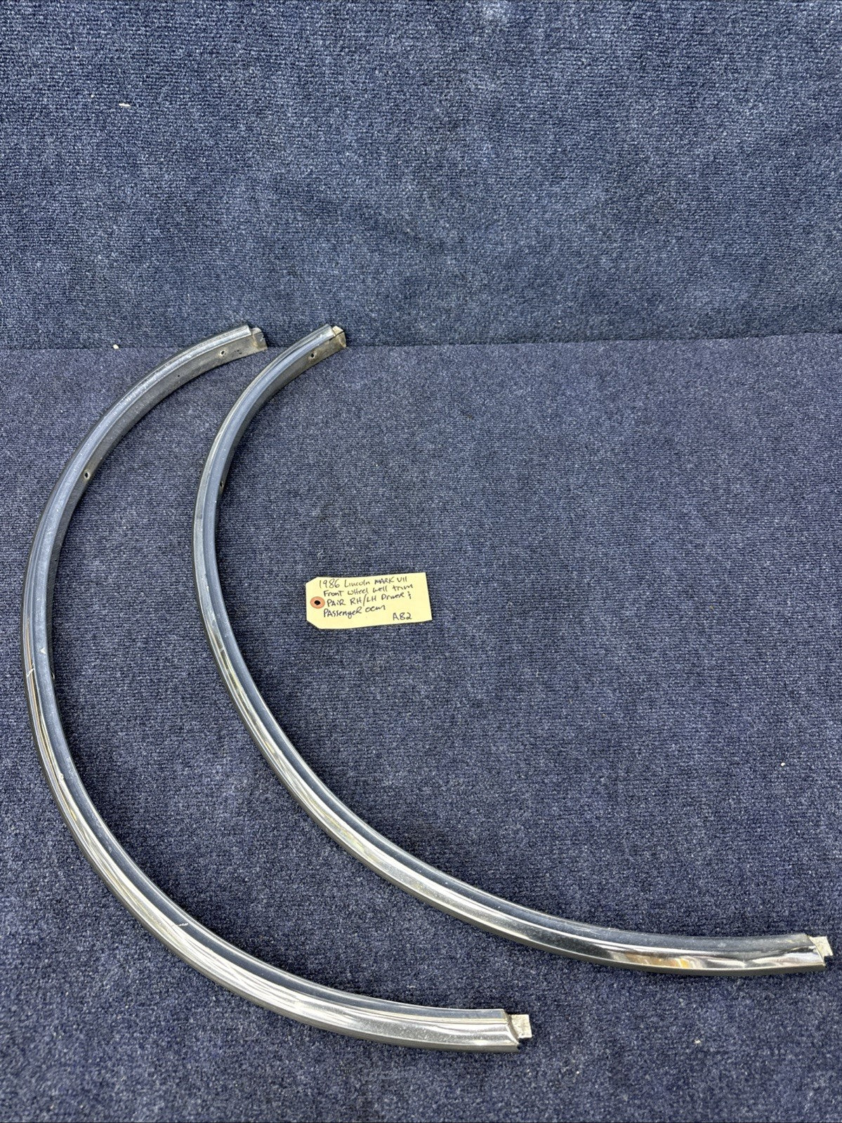 1984-1992 LINCOLN  MARK VII 7 LSC FRONT  Pair LH Rh  Set WHEEL FENDER CHROME OEM