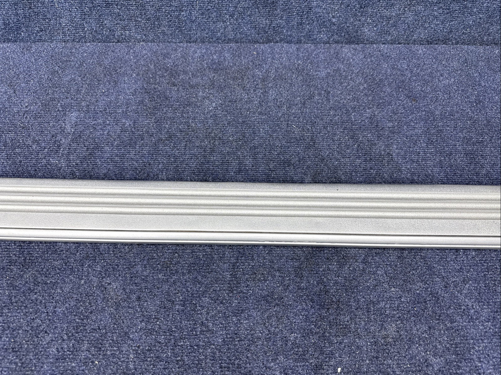 LINCOLN MARK VII LSC 84-92 1984-1992 DRIVER DOOR MOLDING GRAY LH LEFT OEM